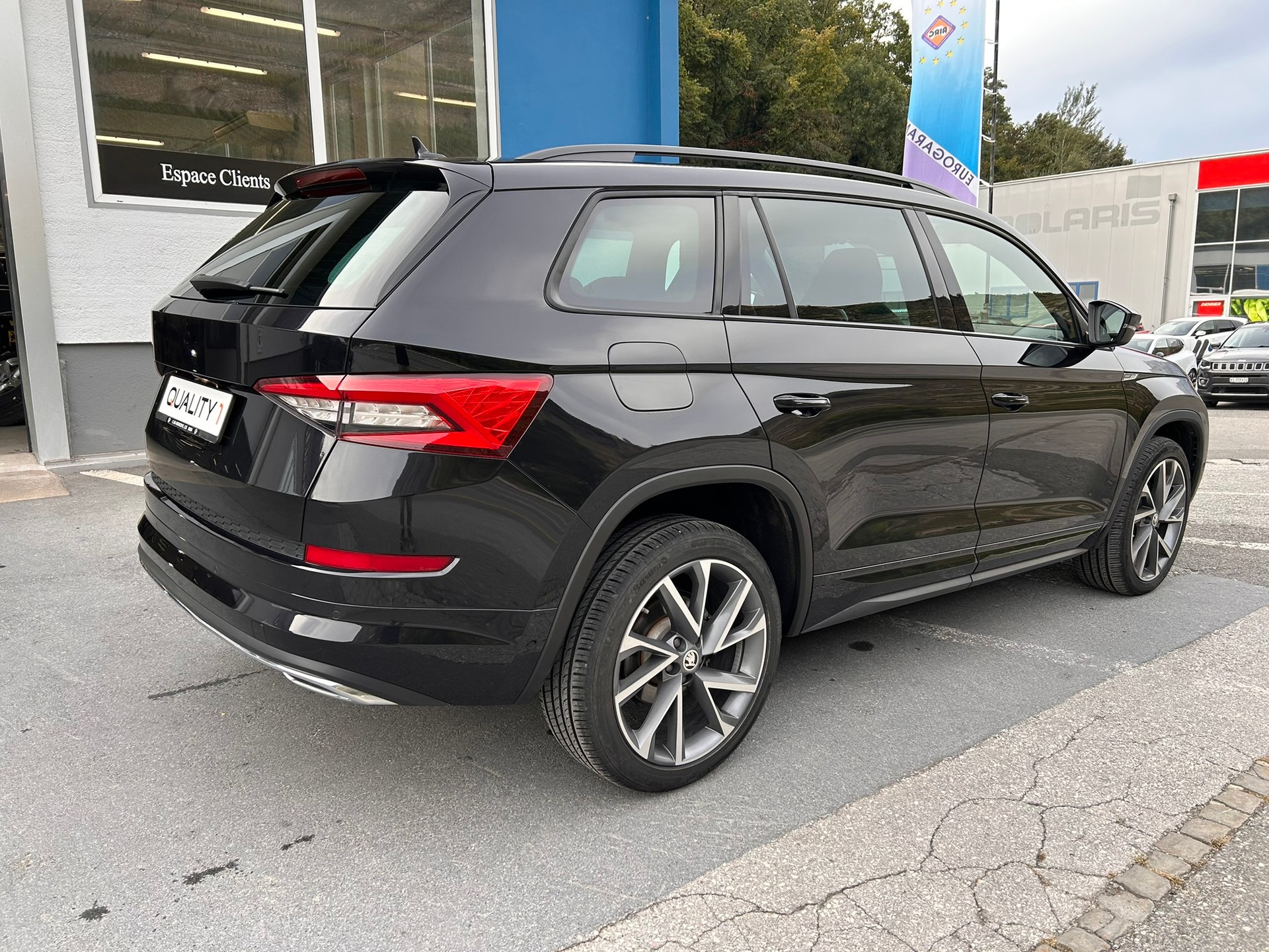 SKODA Kodiaq 2.0 TSI 4x4 Sport Line-image-2