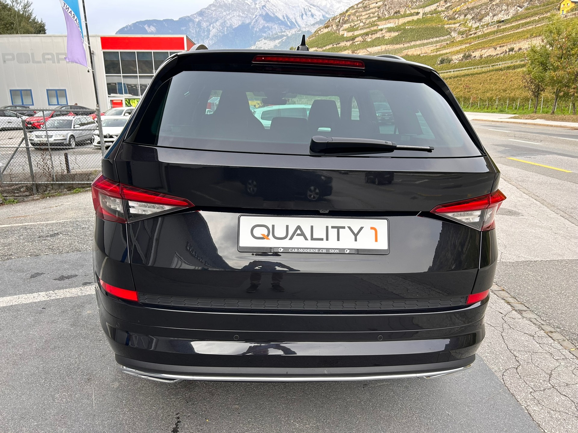 SKODA Kodiaq 2.0 TSI 4x4 Sport Line-image-4