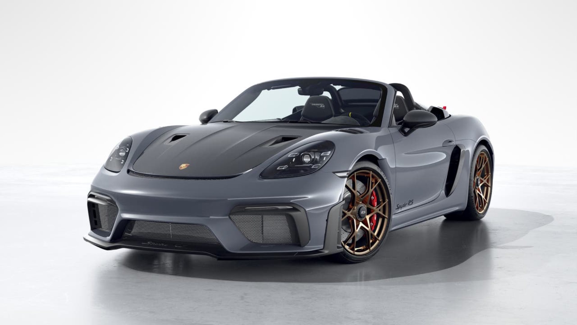 PORSCHE 718 Spyder RS-image-0
