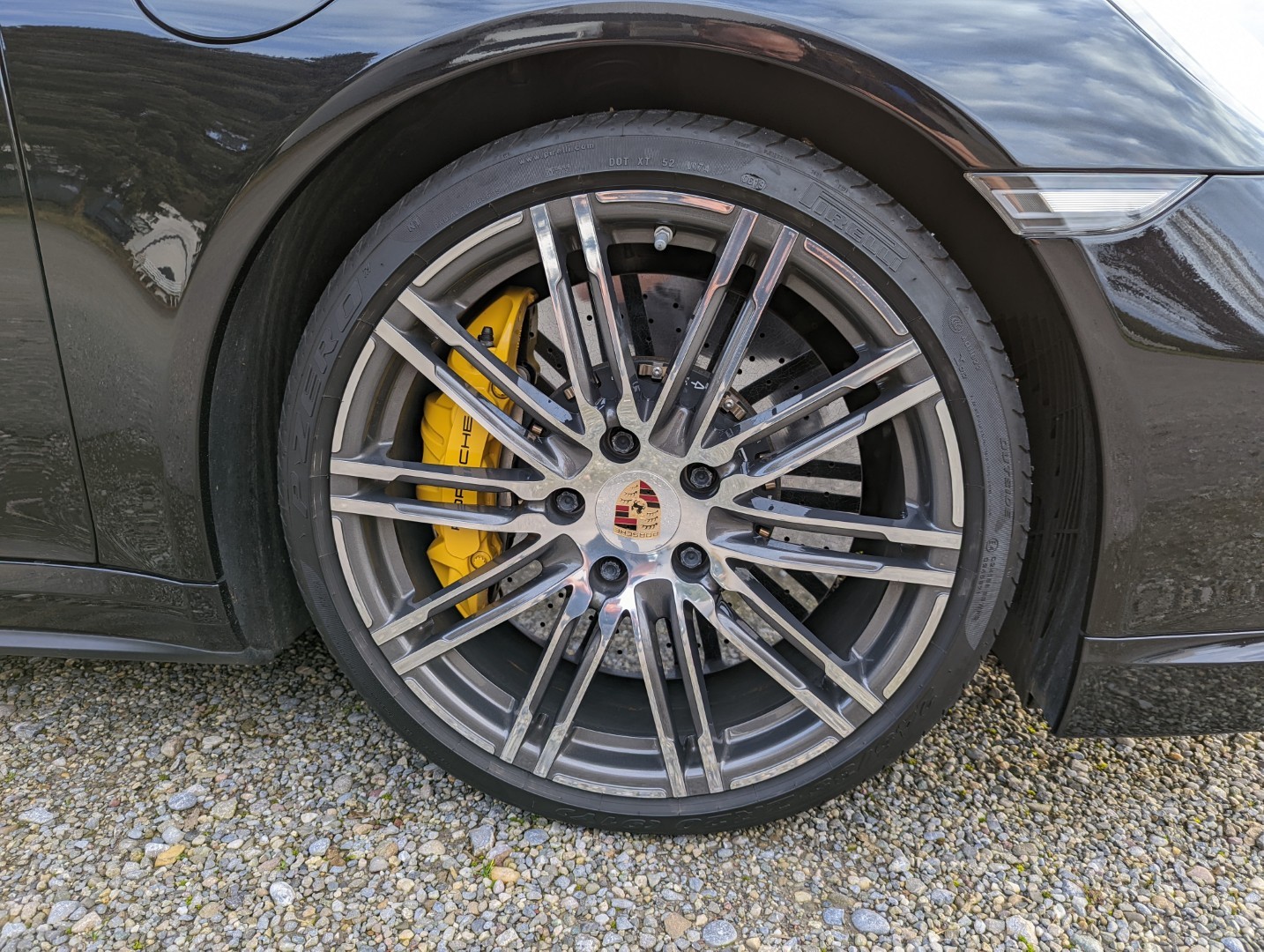 PORSCHE 911 Turbo S PDK-image-5