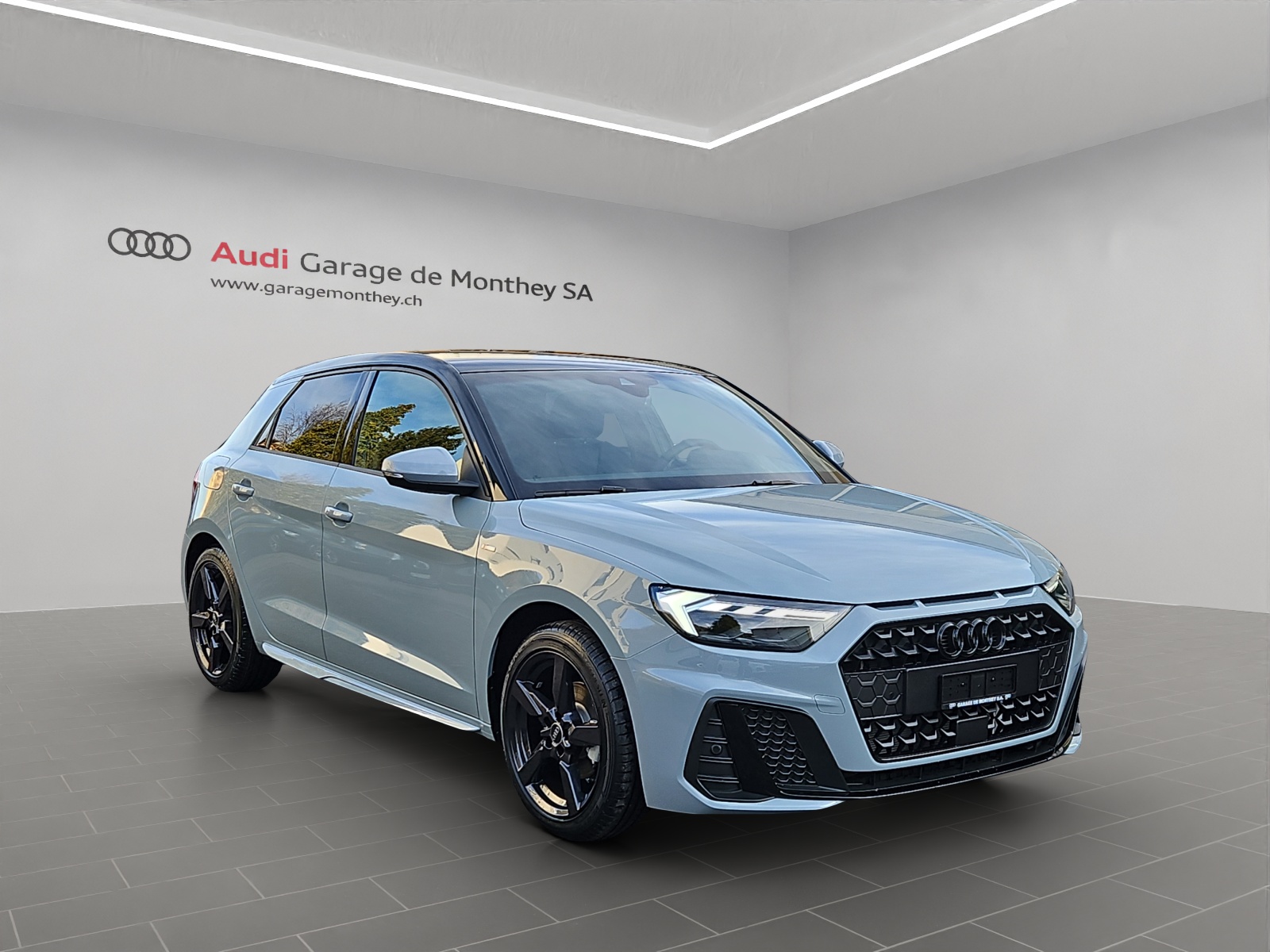 AUDI A1 Sportback 30 TFSI S Line Attraction S-tronic-image-2