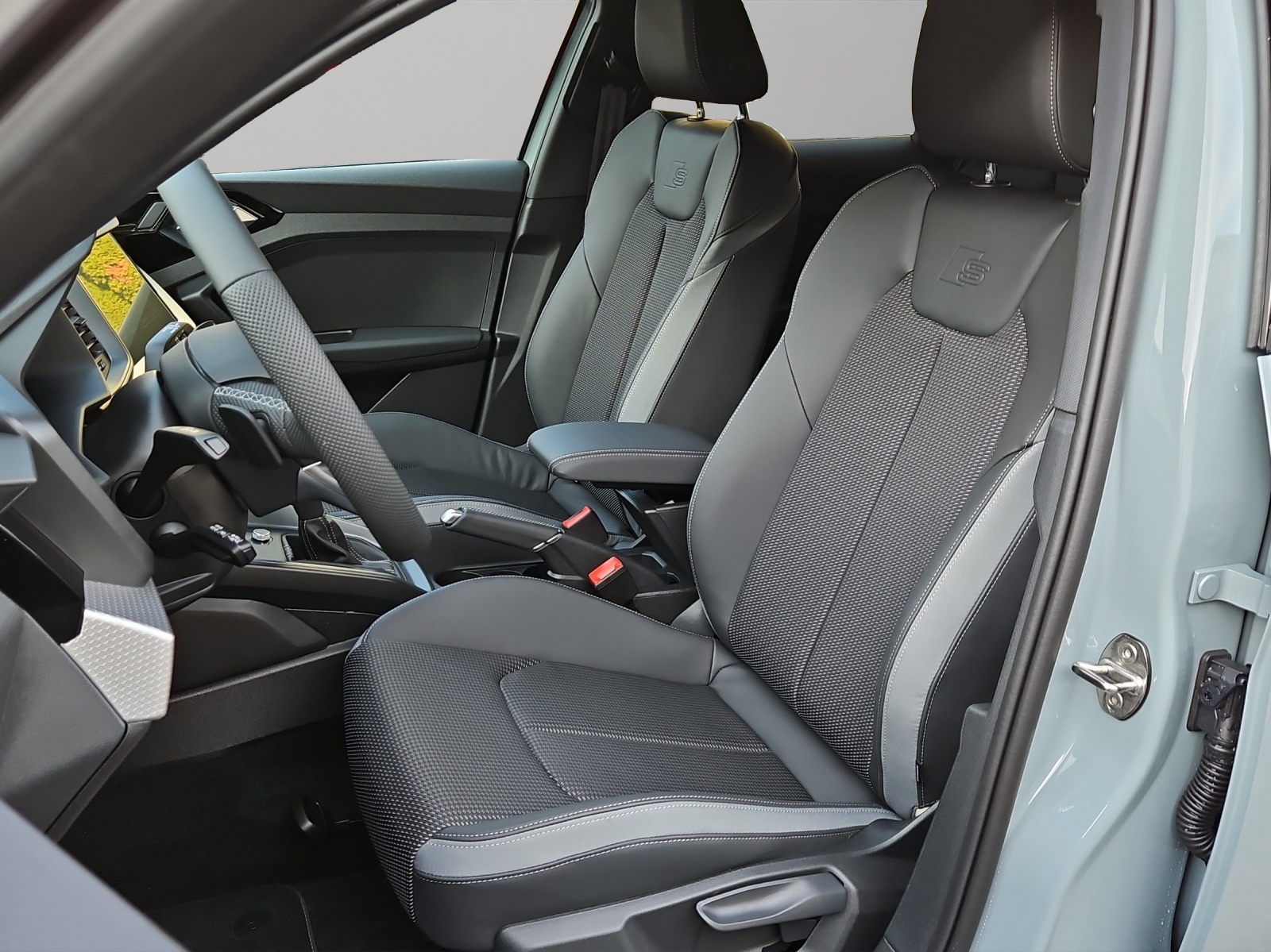AUDI A1 Sportback 30 TFSI S Line Attraction S-tronic-image-7