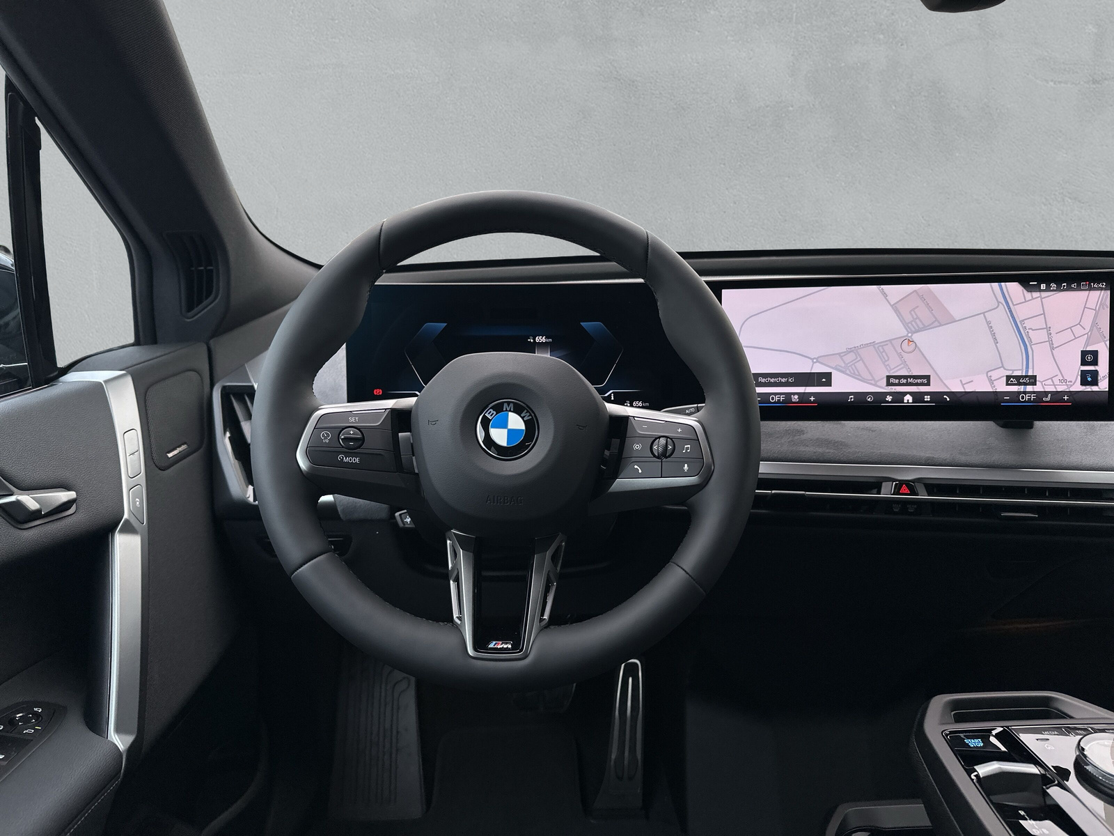 BMW iX xDrive60 M Sport Pro-image-15