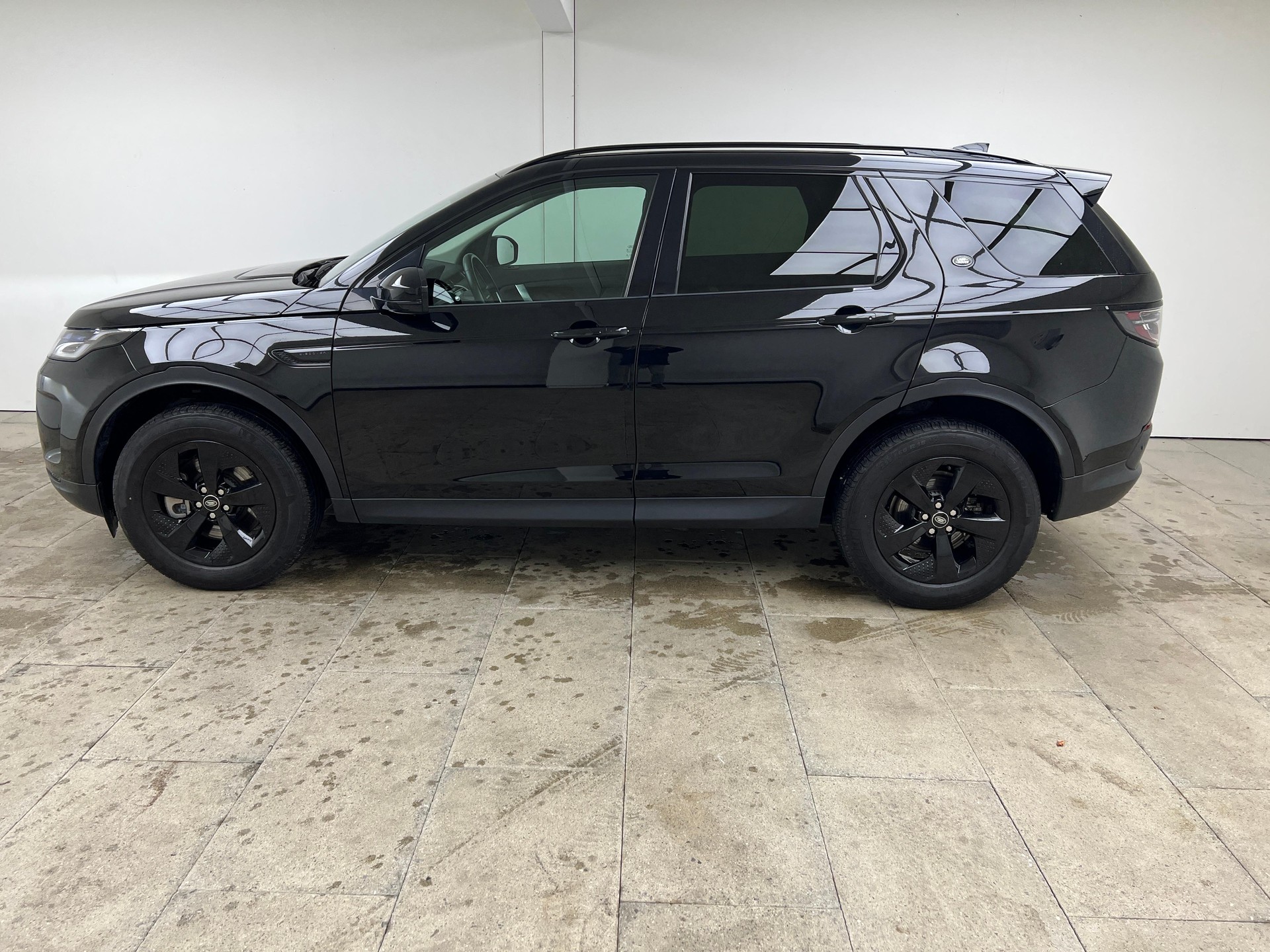 LAND ROVER Discovery Sport 2.0 SD4 200 SE-image-2