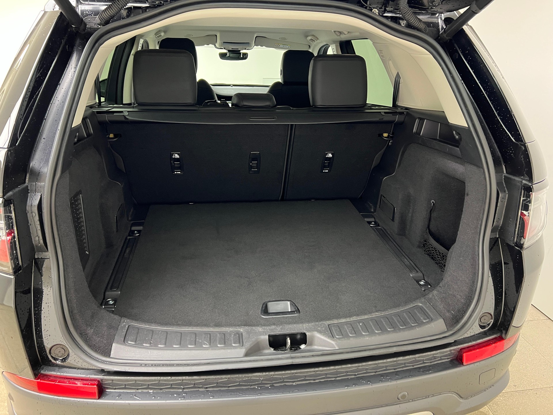LAND ROVER Discovery Sport 2.0 SD4 200 SE-image-5