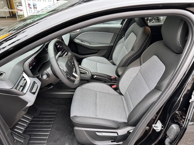 RENAULT Clio 1.6 E-Tech Generation-image-12