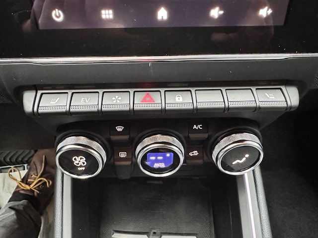 RENAULT Clio 1.6 E-Tech Generation-image-23