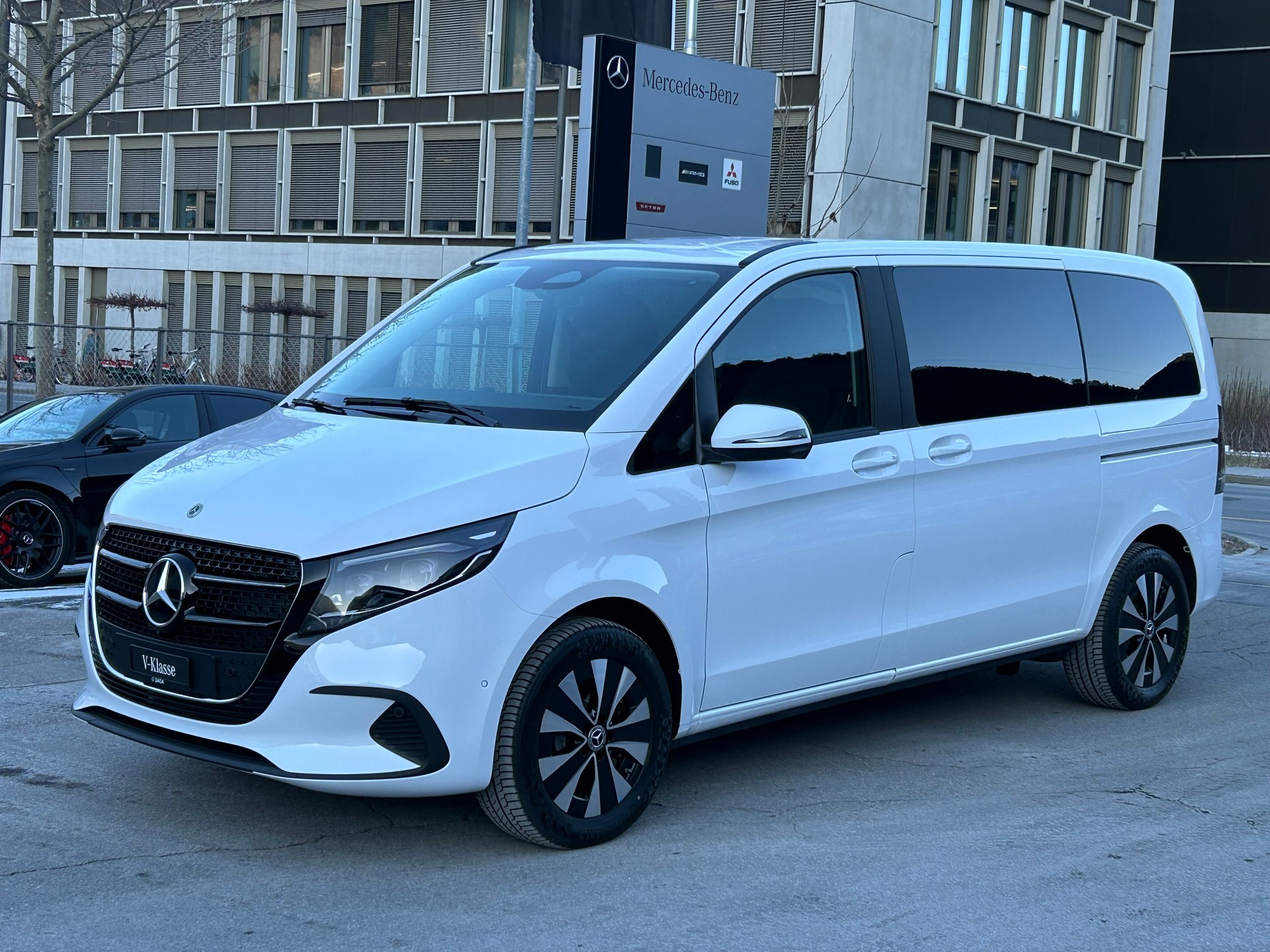 MERCEDES-BENZ V 250 d STYLE Kompakt 4MATIC-showroom-element-3