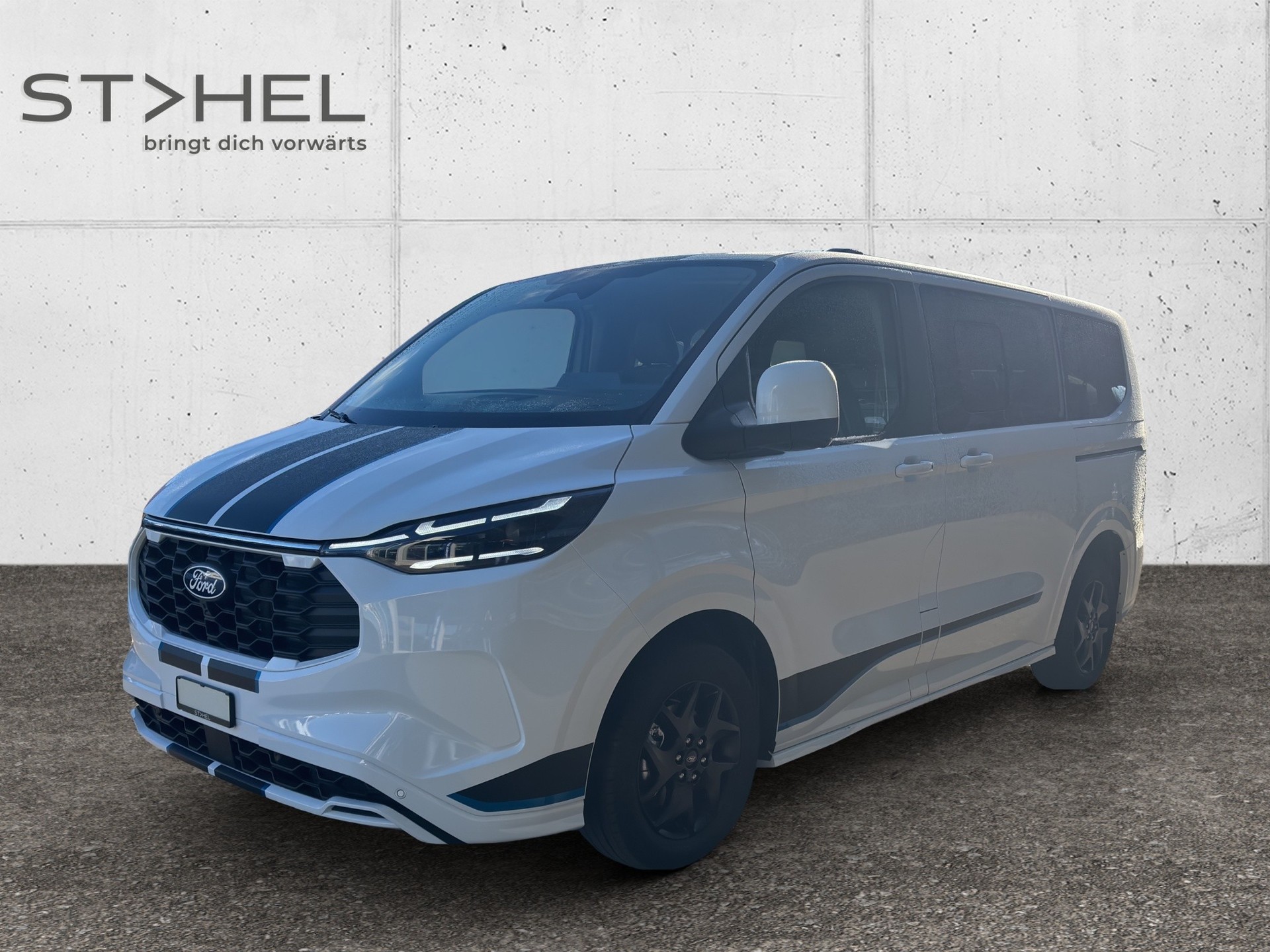 FORD Tourneo C Bus 340 L1 2.5 Duratec 233 Sport PHEV-showroom-element-3