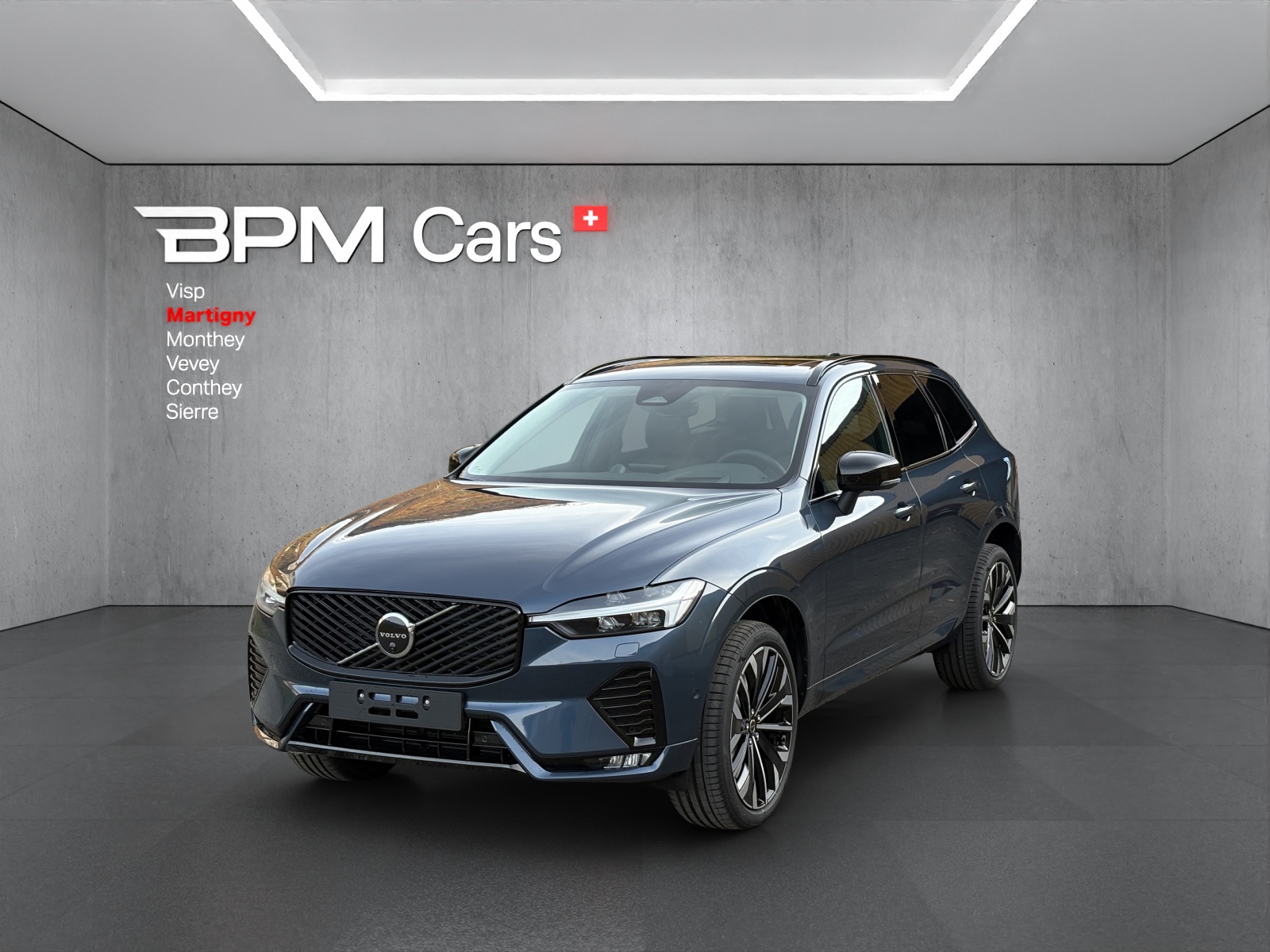 VOLVO XC60 B5 Benzin Mild Hybrid AWD Ultra Dark Geartronic
