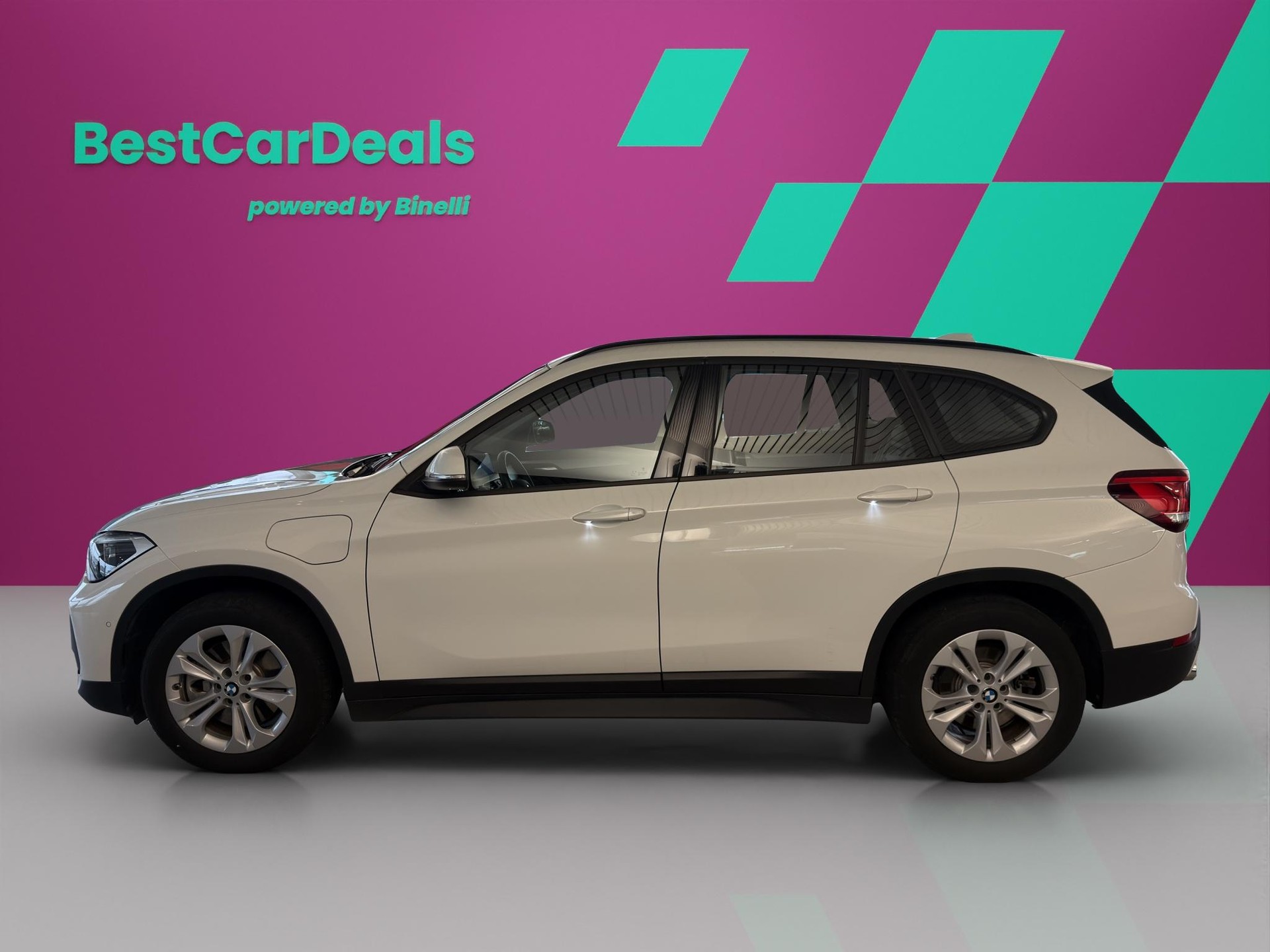 BMW X1 xDrive25e-image-5