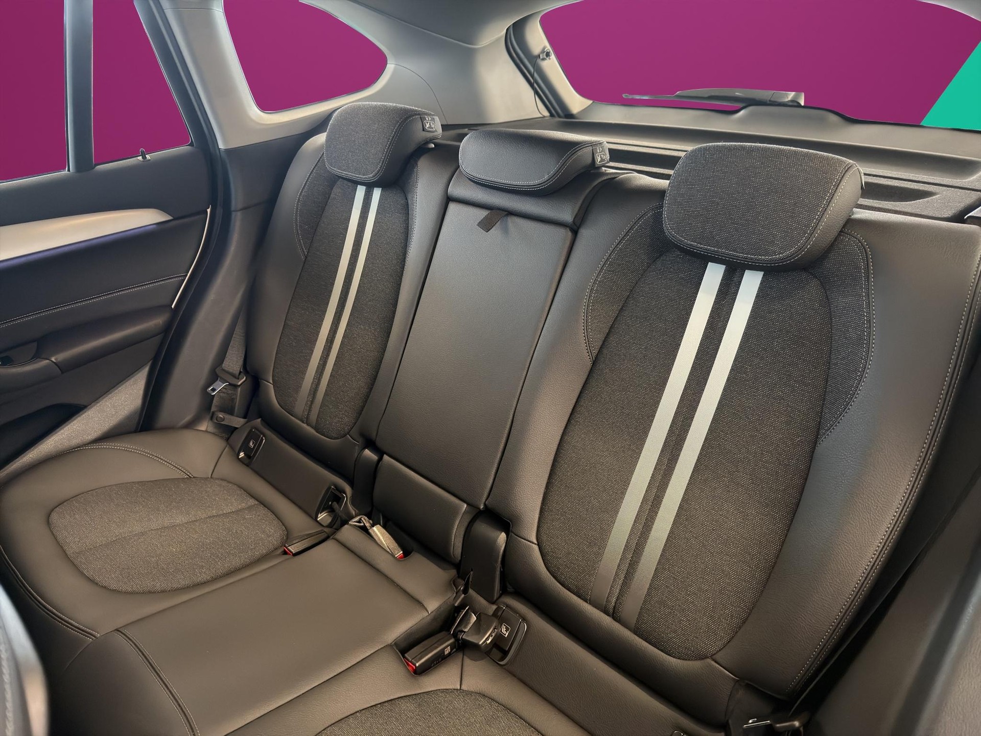 BMW X1 xDrive25e-image-11