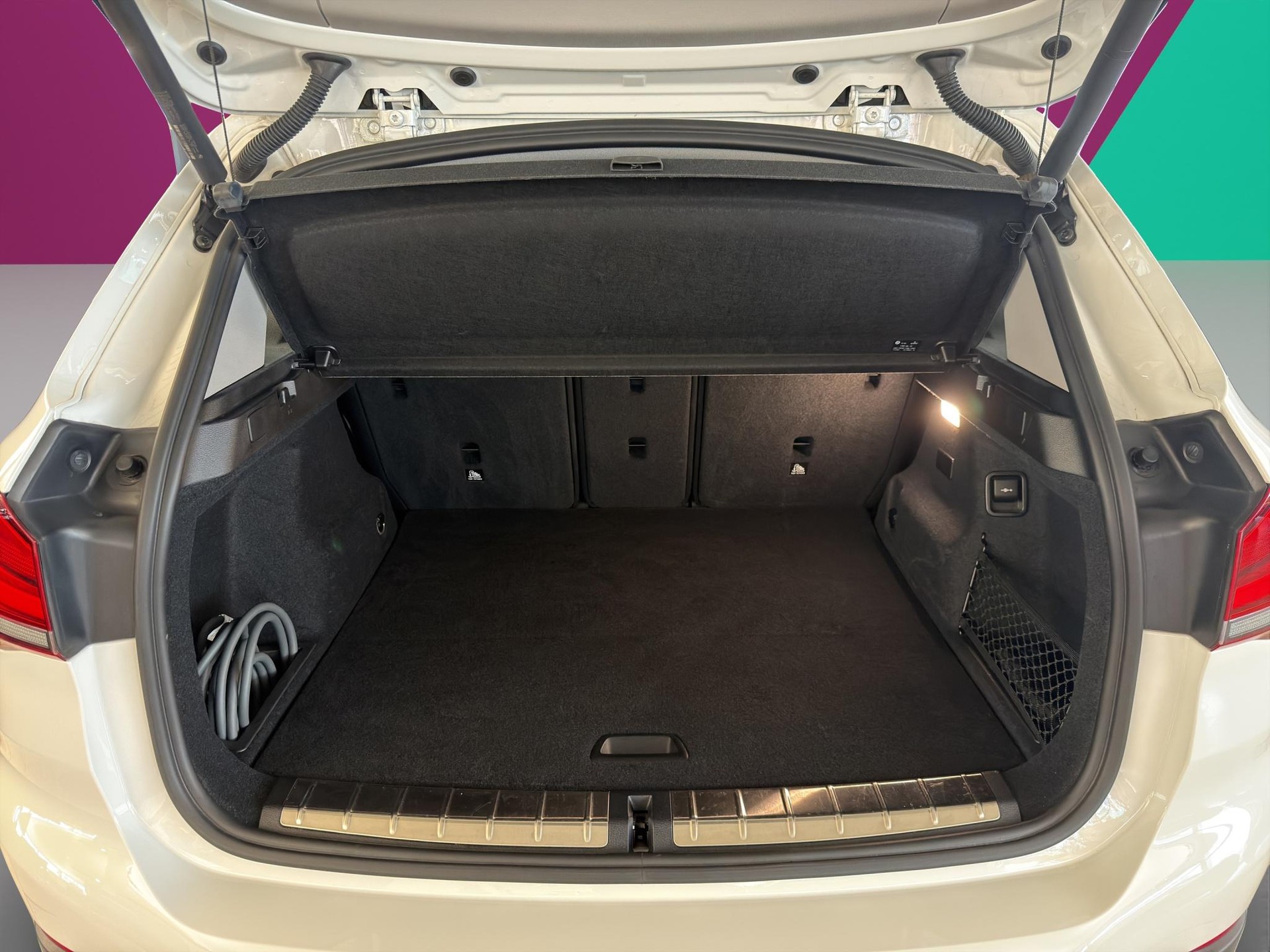 BMW X1 xDrive25e-image-9