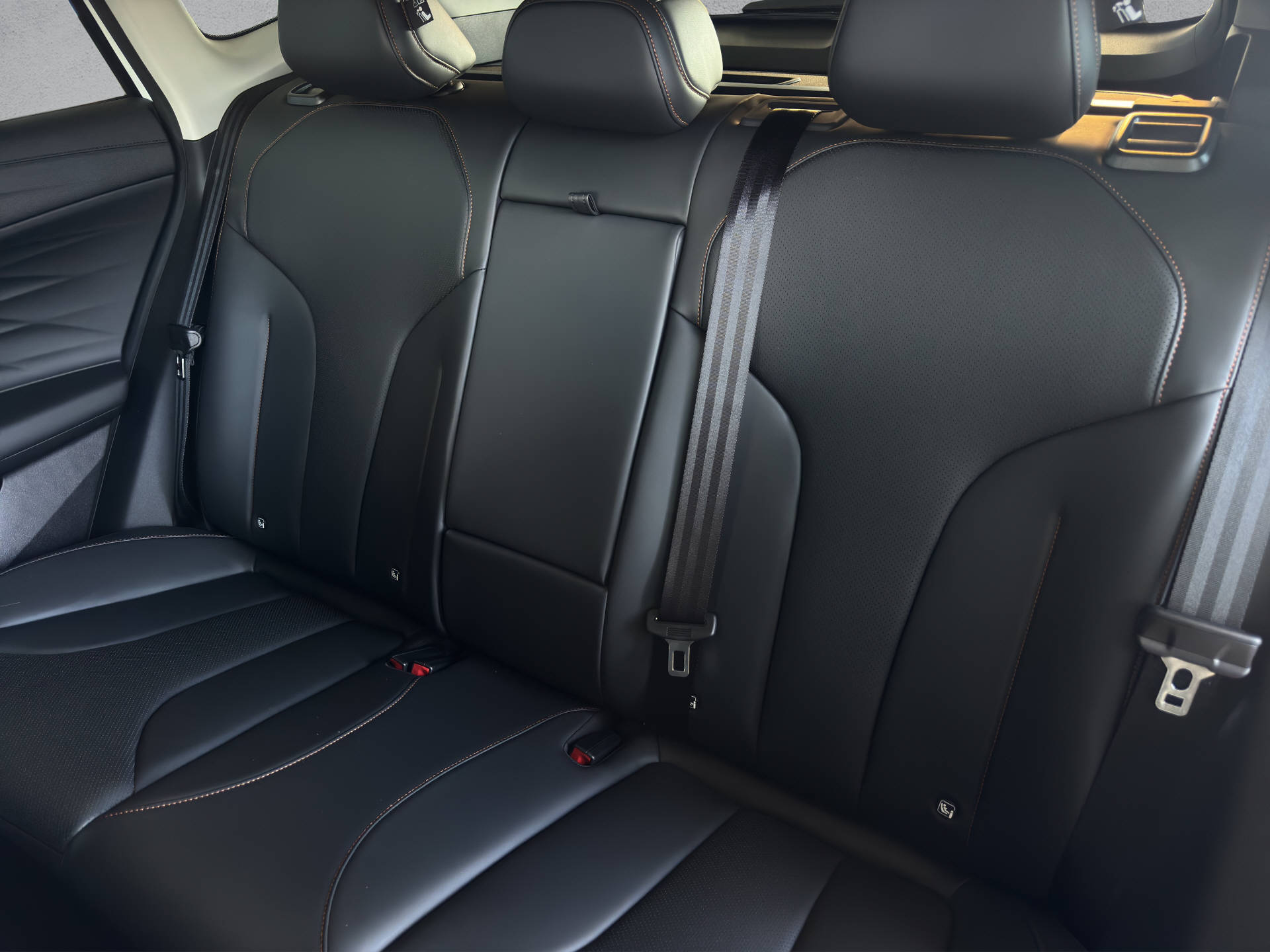 MG HS 1.5 Hybrid Luxury-image-9
