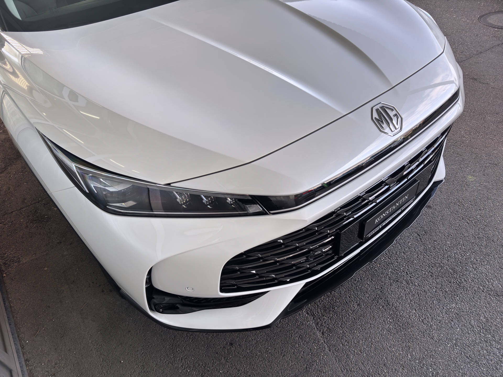 MG HS 1.5 Hybrid Luxury-image-14