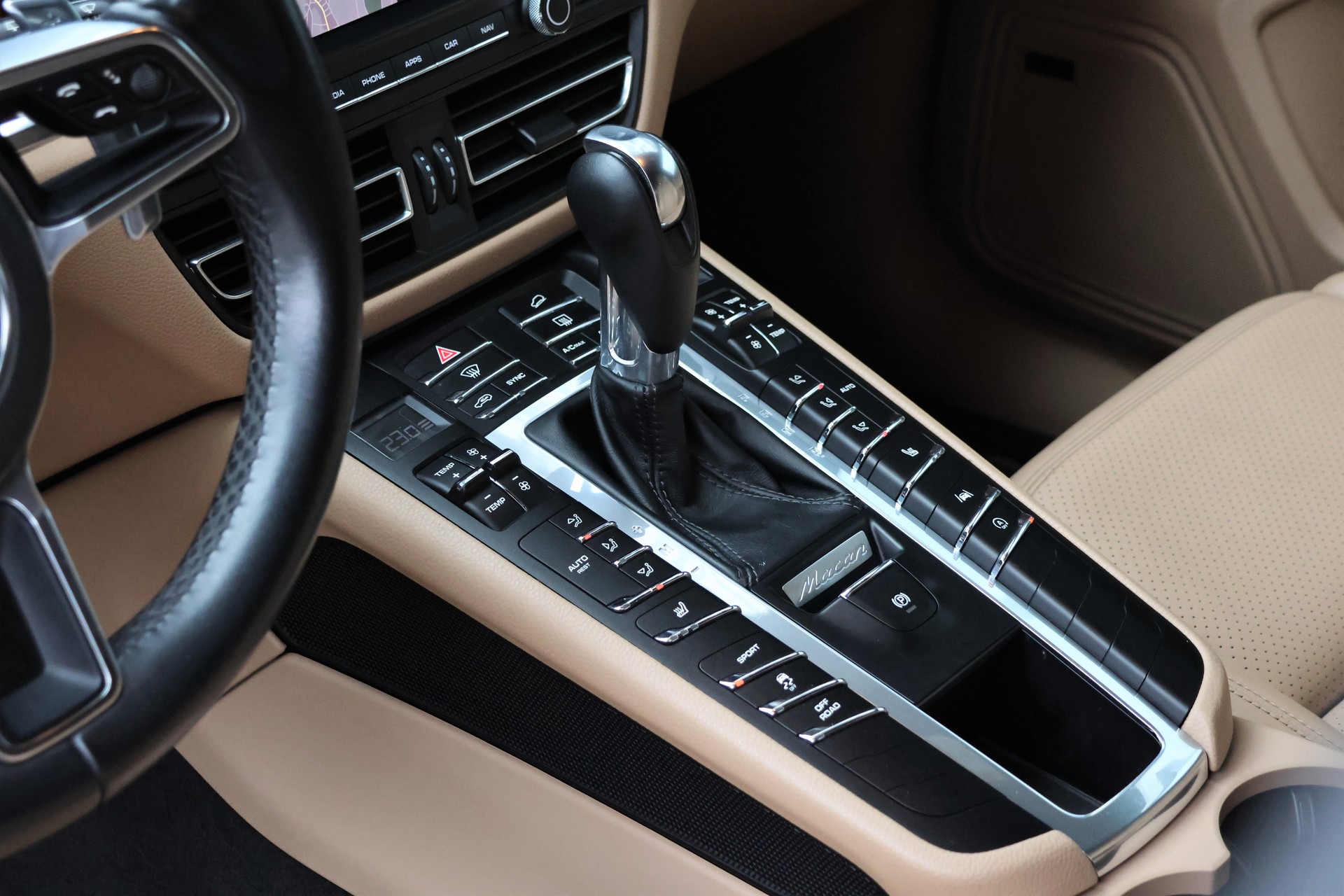 PORSCHE Macan PDK (CH)-image-10