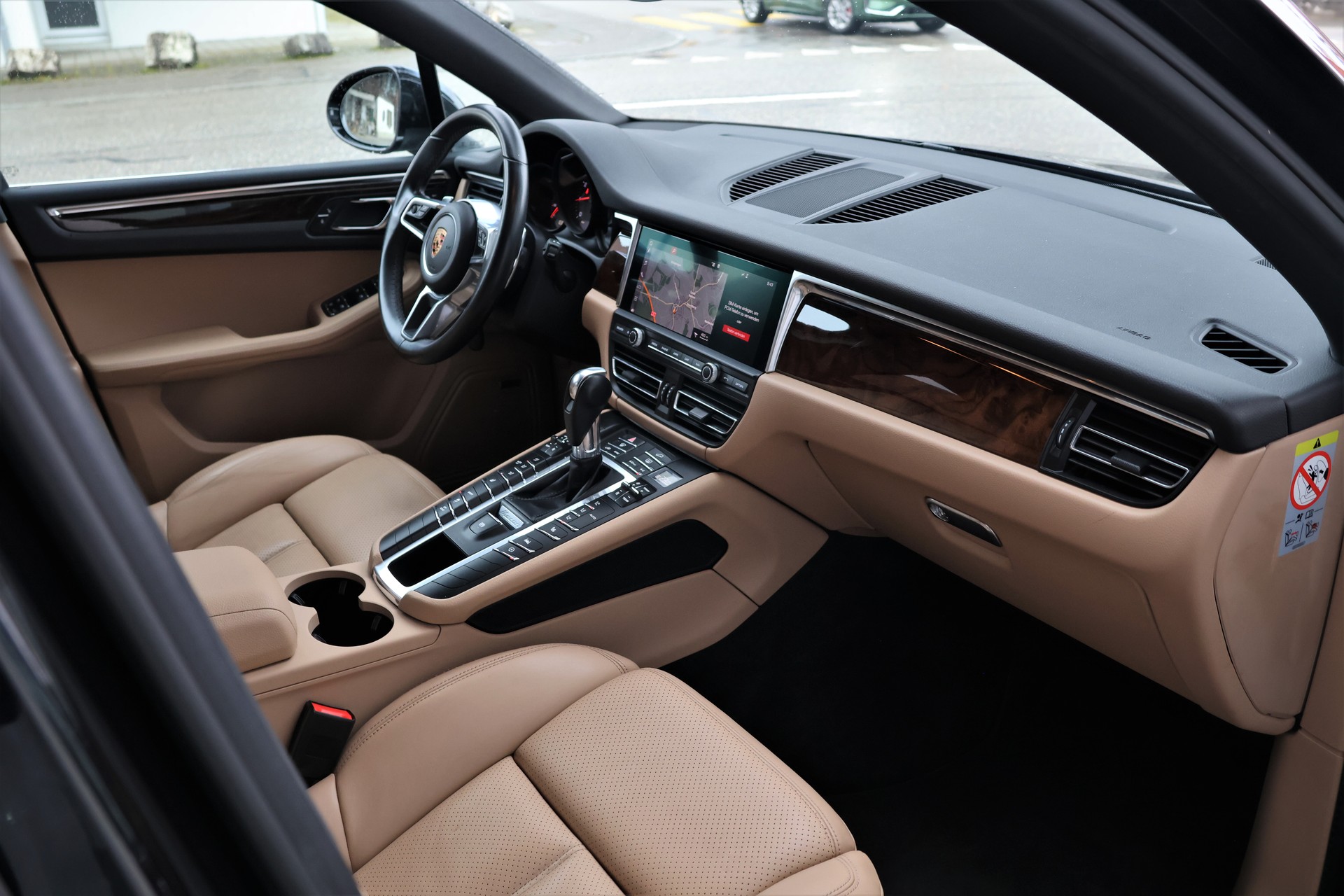 PORSCHE Macan PDK (CH)-image-17