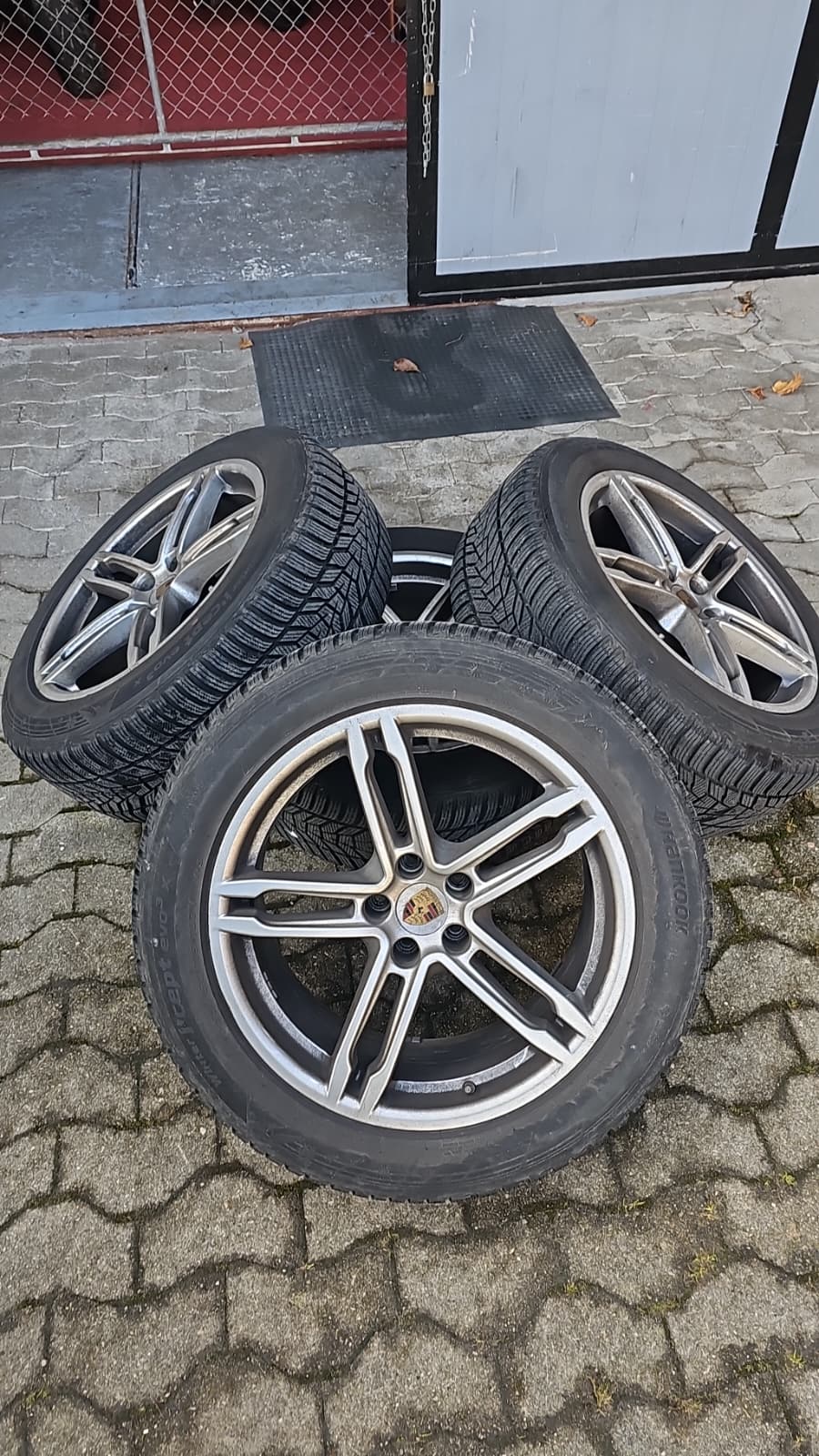 PORSCHE Macan PDK (CH)-image-22