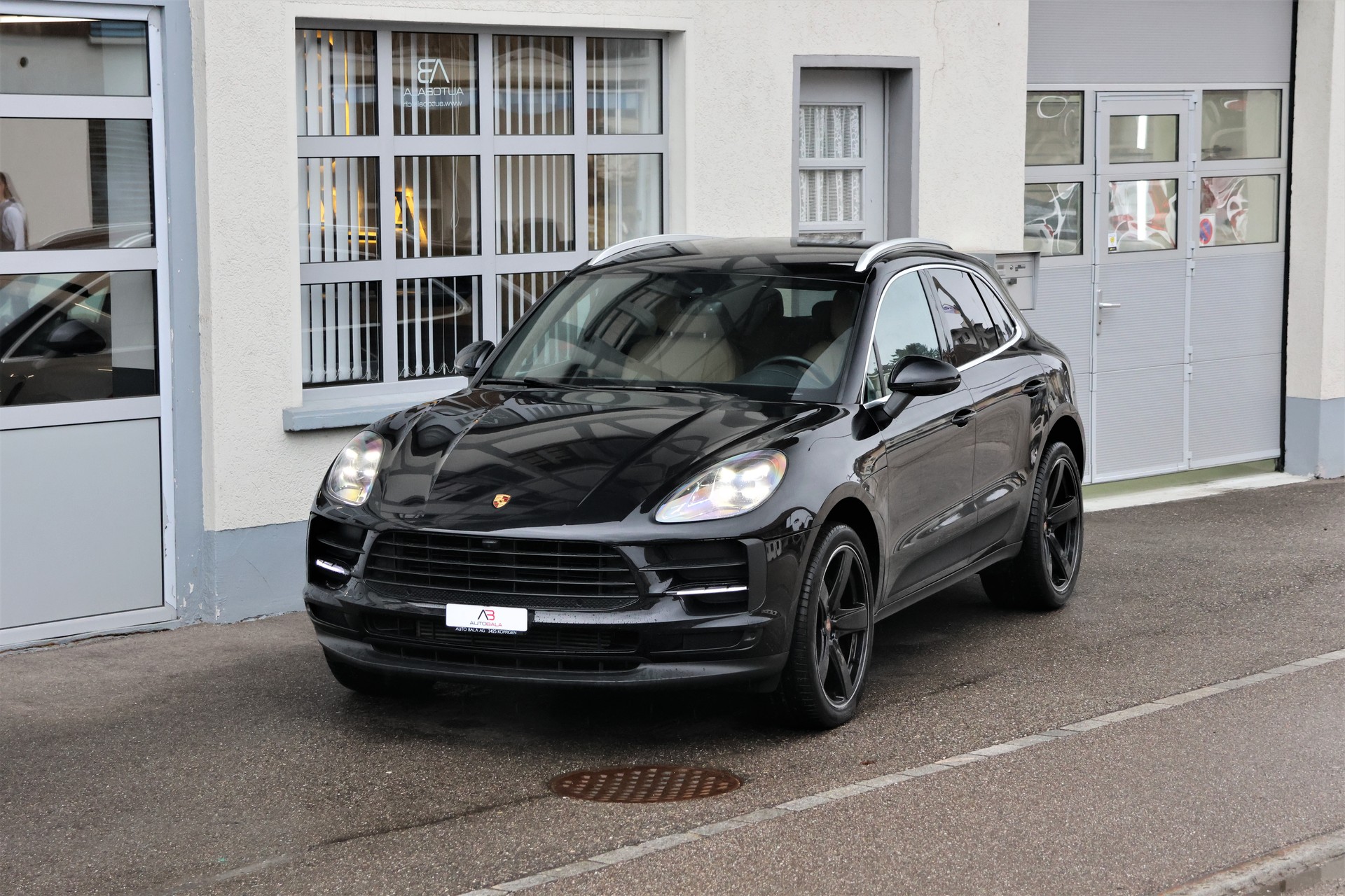 PORSCHE Macan PDK (CH)-image-0