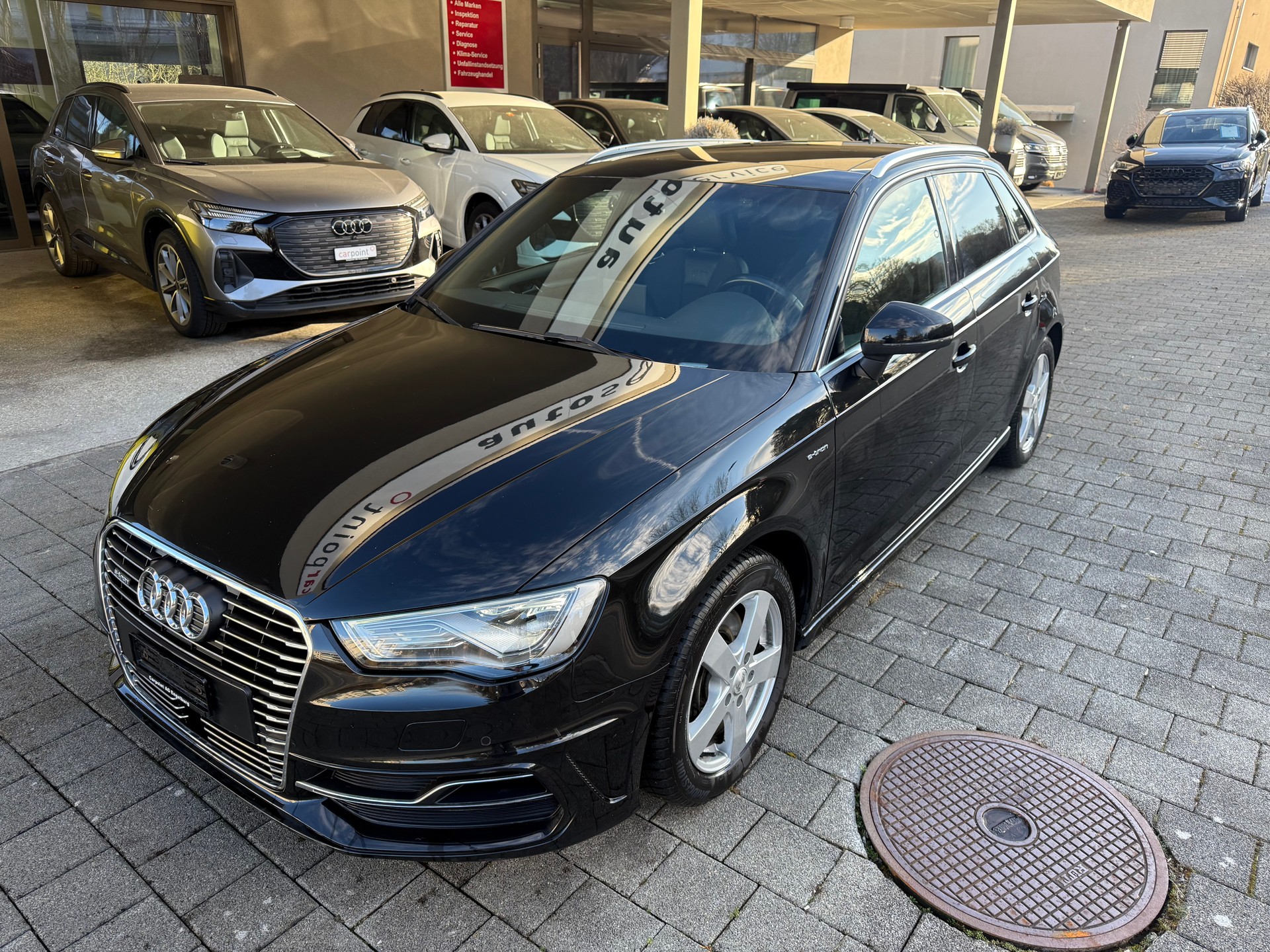AUDI A3 Sportback 1.4 e-tron Ambition S-tronic-image-0