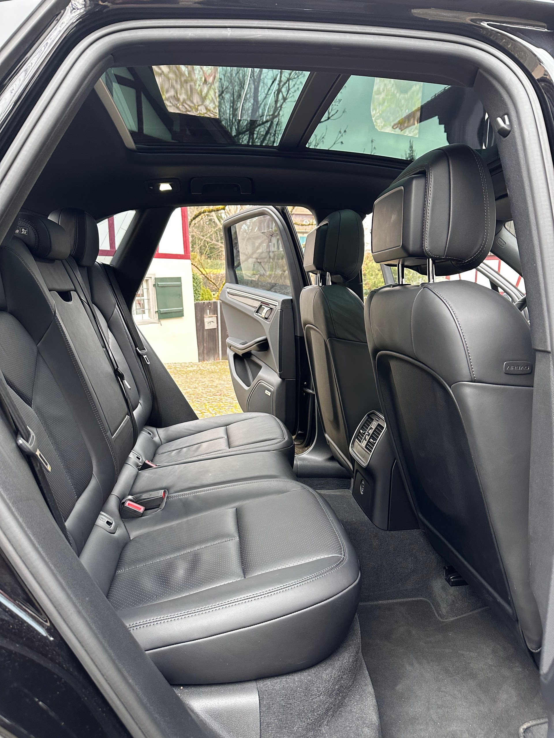 PORSCHE Macan S PDK-image-15