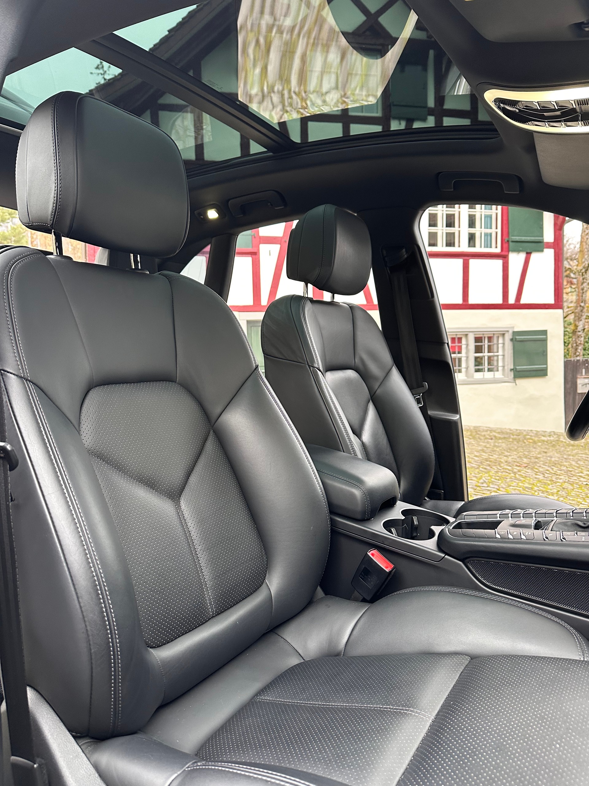 PORSCHE Macan S PDK-image-13
