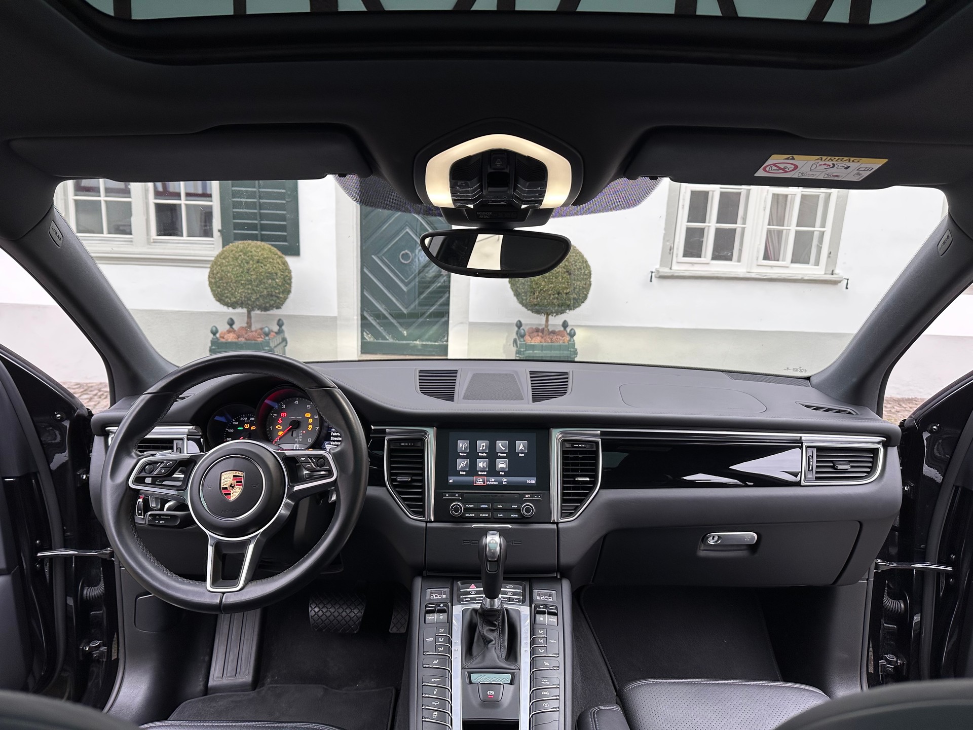 PORSCHE Macan S PDK-image-11