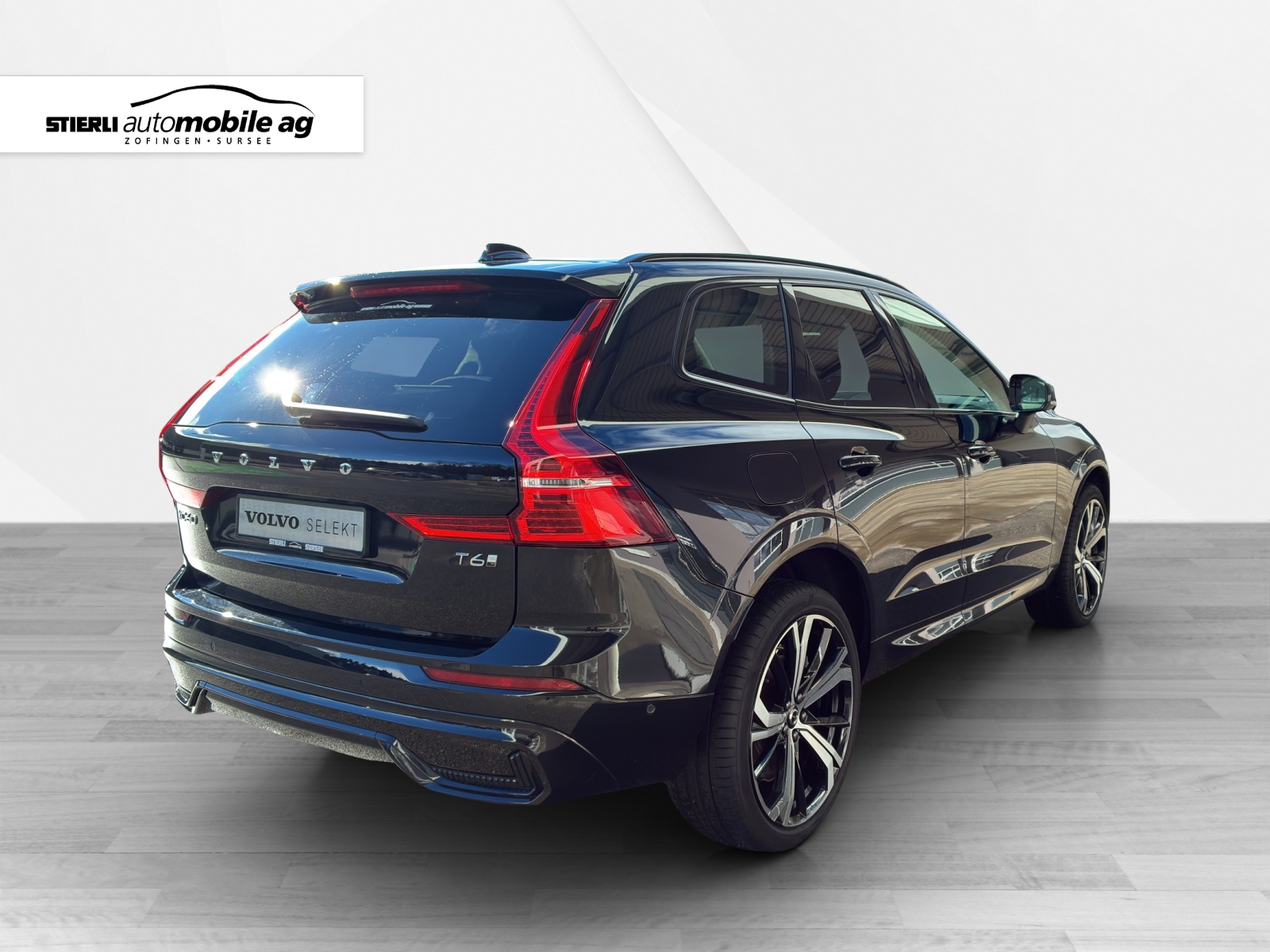 VOLVO XC60 2.0 T6 TE XCENTRIC eAWD-image-4