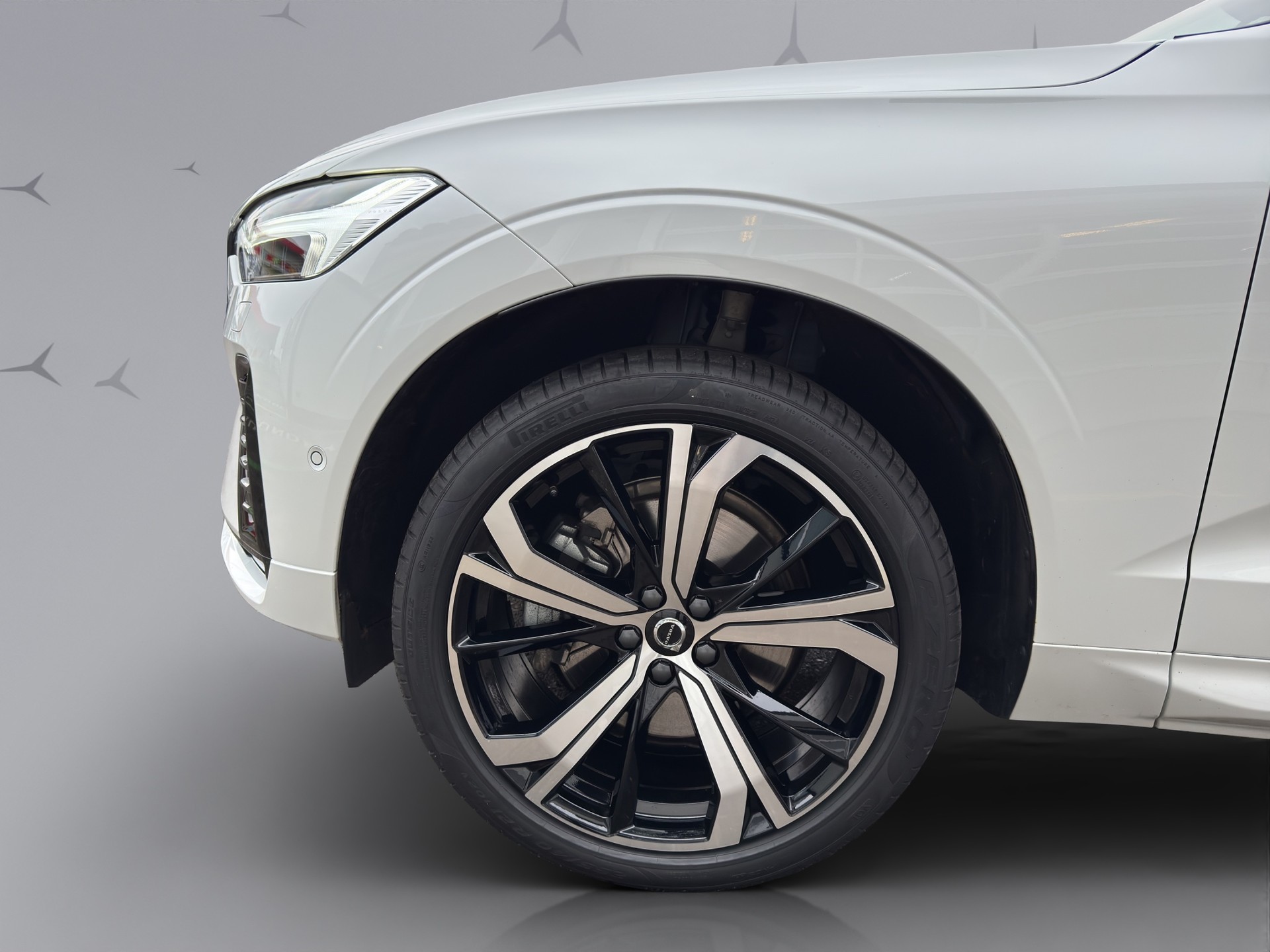 VOLVO XC60 2.0 B4 MH Ultimate Dark AWD-image-8