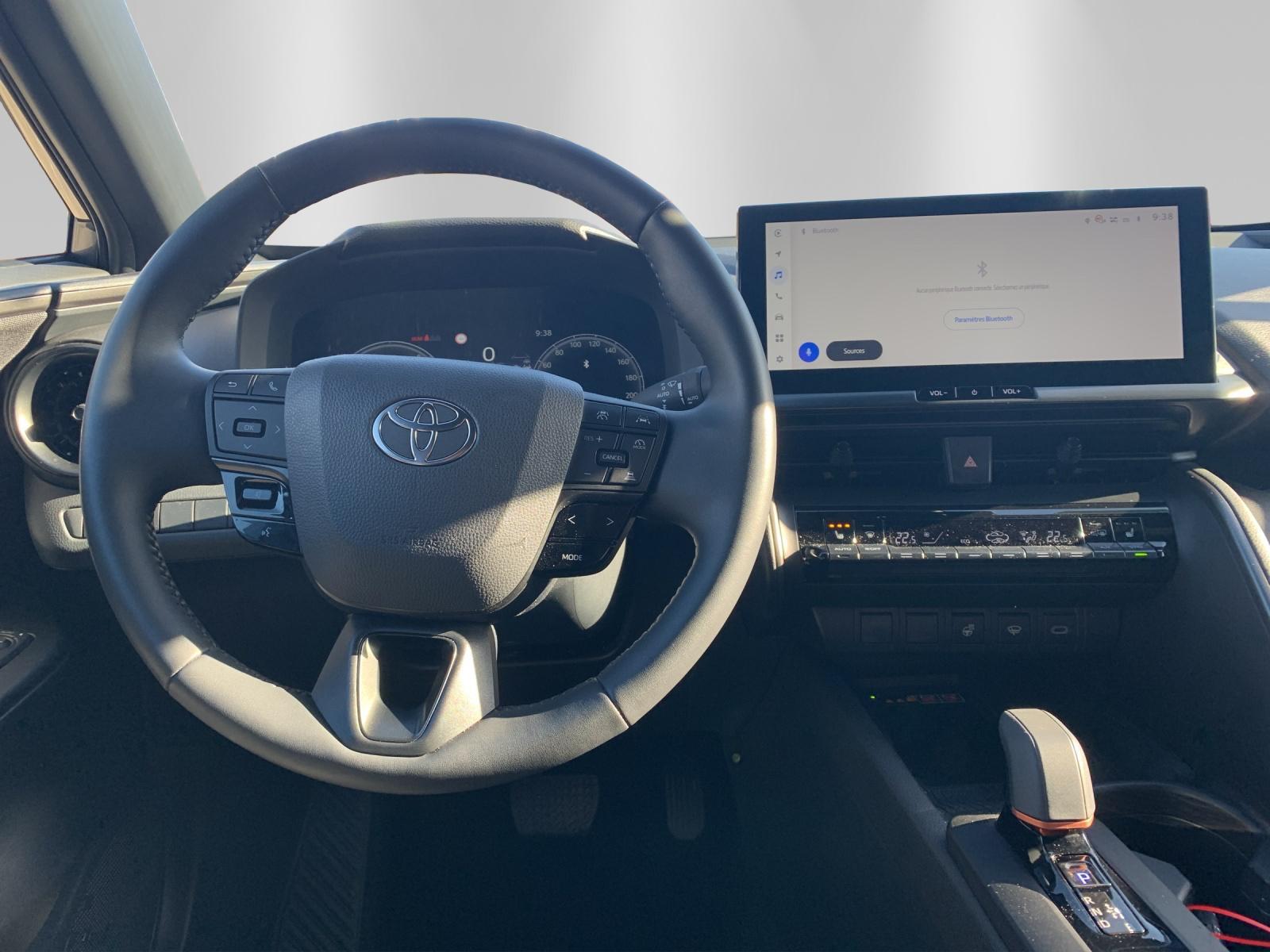TOYOTA C-HR 2.0 PHEV Swiss Edition-image-8