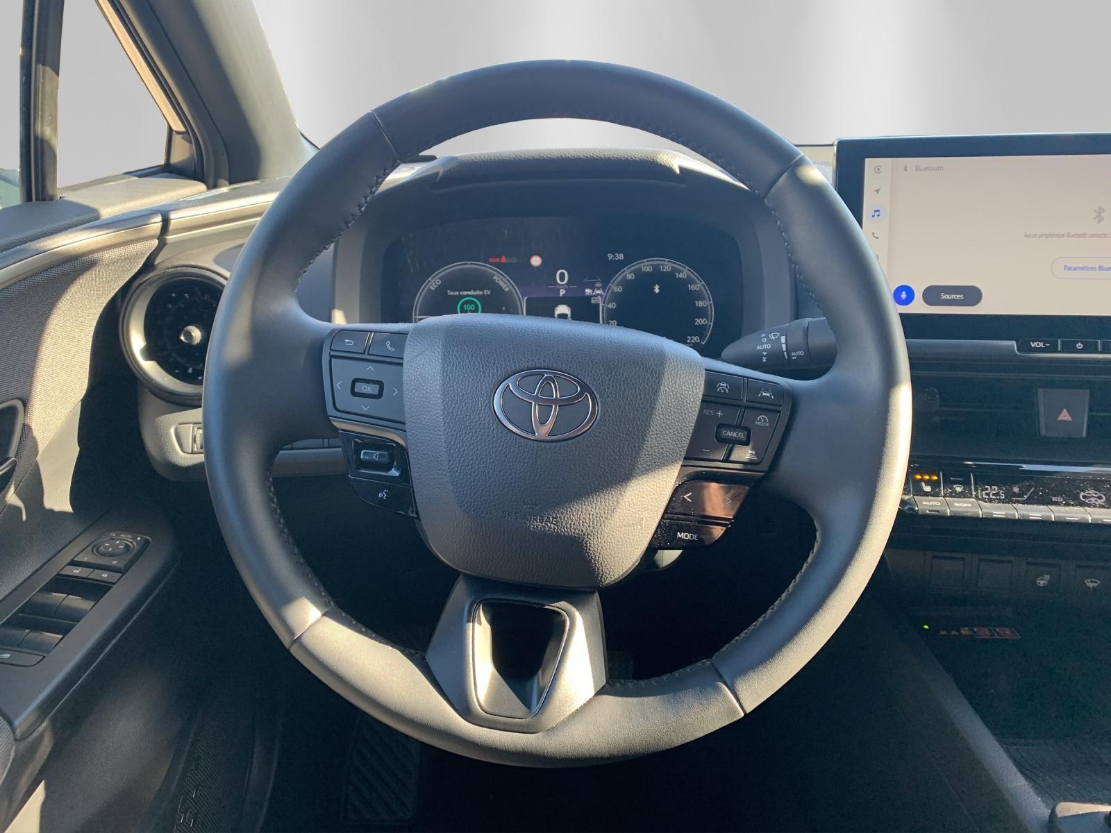 TOYOTA C-HR 2.0 PHEV Swiss Edition-image-7