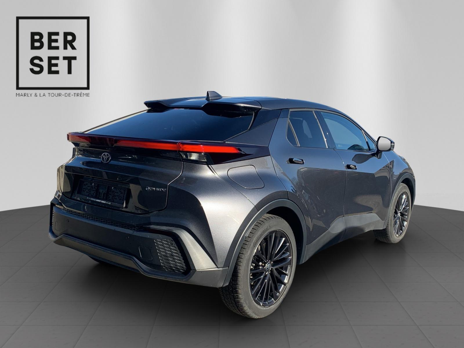 TOYOTA C-HR 2.0 PHEV Swiss Edition-image-5
