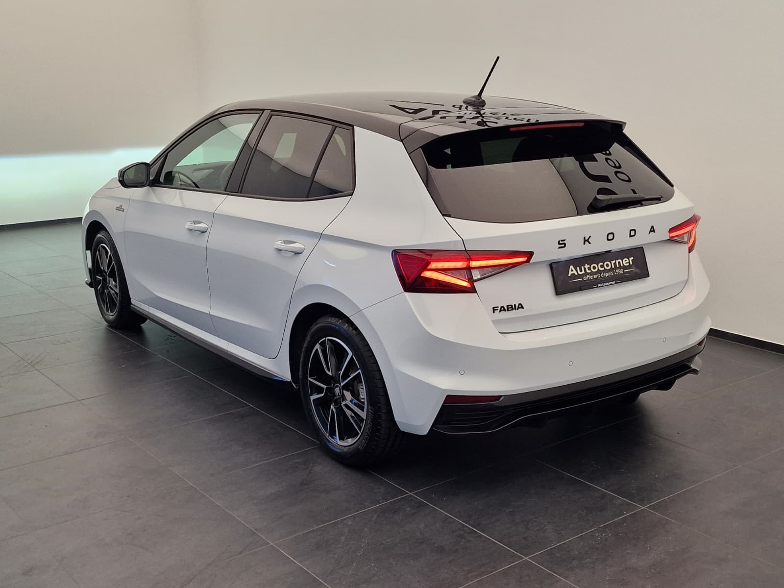SKODA Fabia 1.0 TSI Monte Carlo-image-8