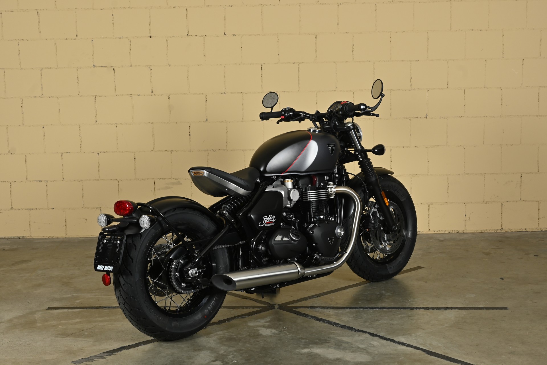 TRIUMPH Bobber 1200-image-7