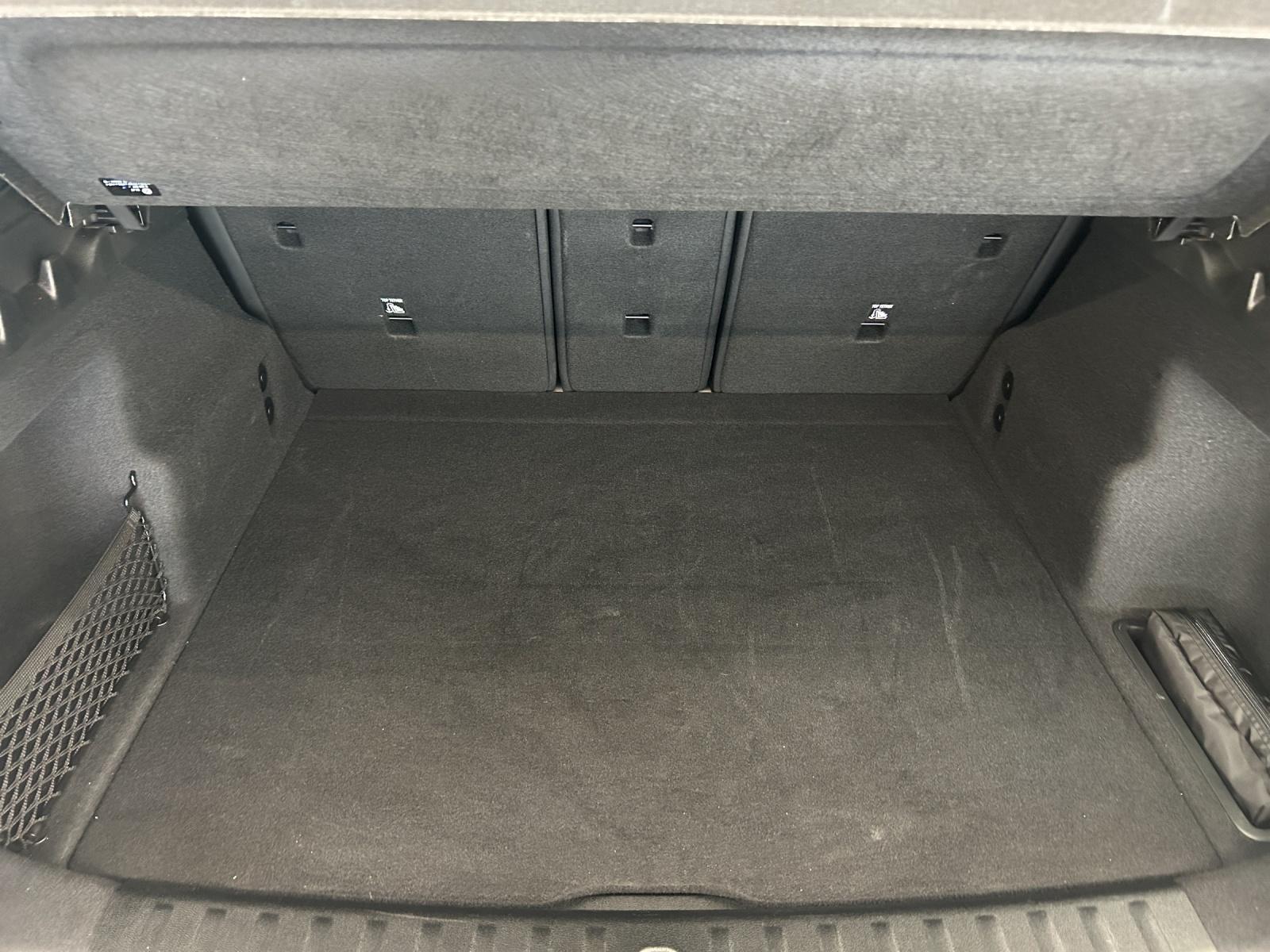 BMW X1 20i sDrive M Sportpaket Pro-image-20