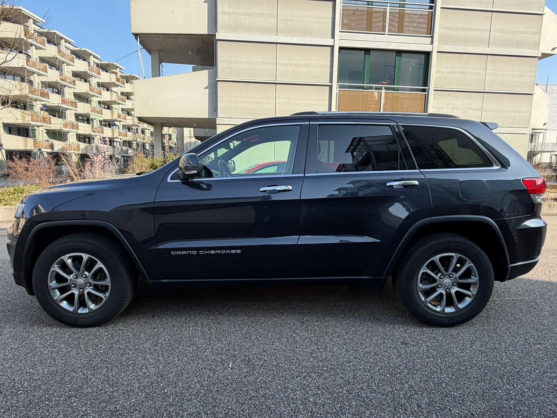 JEEP Grand Cherokee 3.0 CRD Limited Automatic-image-6