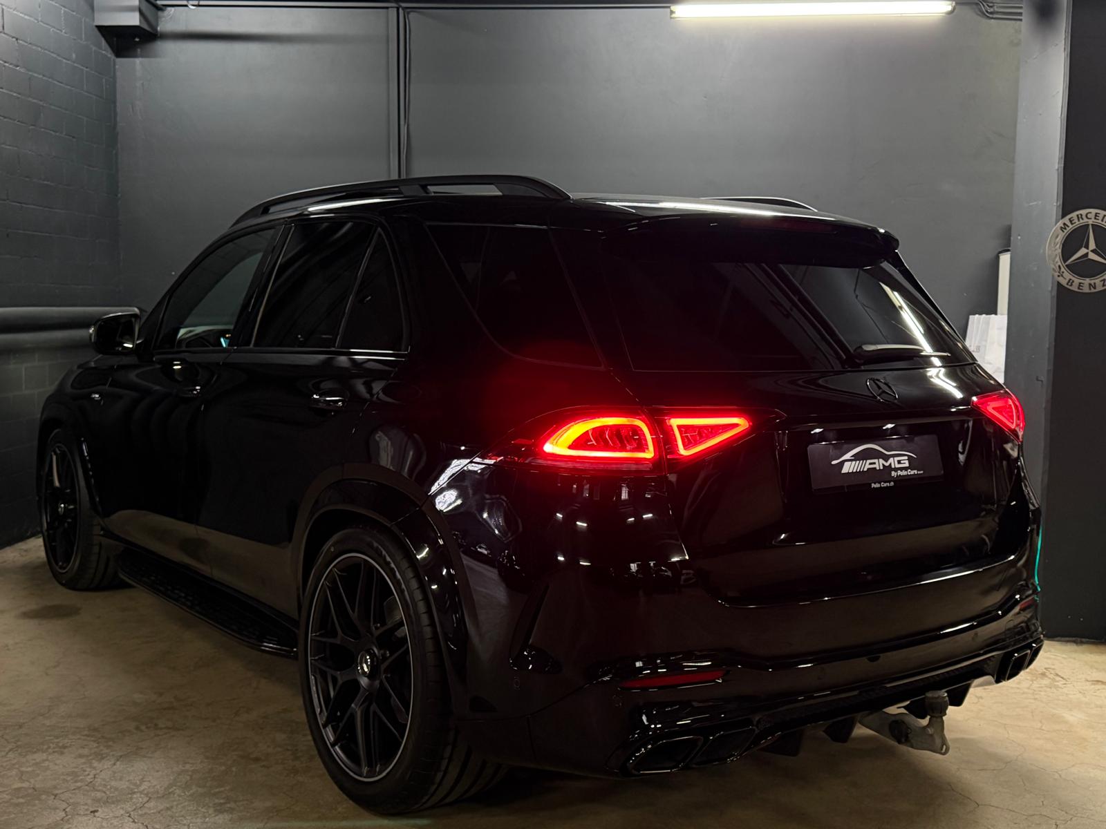 MERCEDES-BENZ GLE 53 AMG 4Matic+ (GLE63 AMG Bodykit) Limited All Black Performance 9G-Speedshift-image-7
