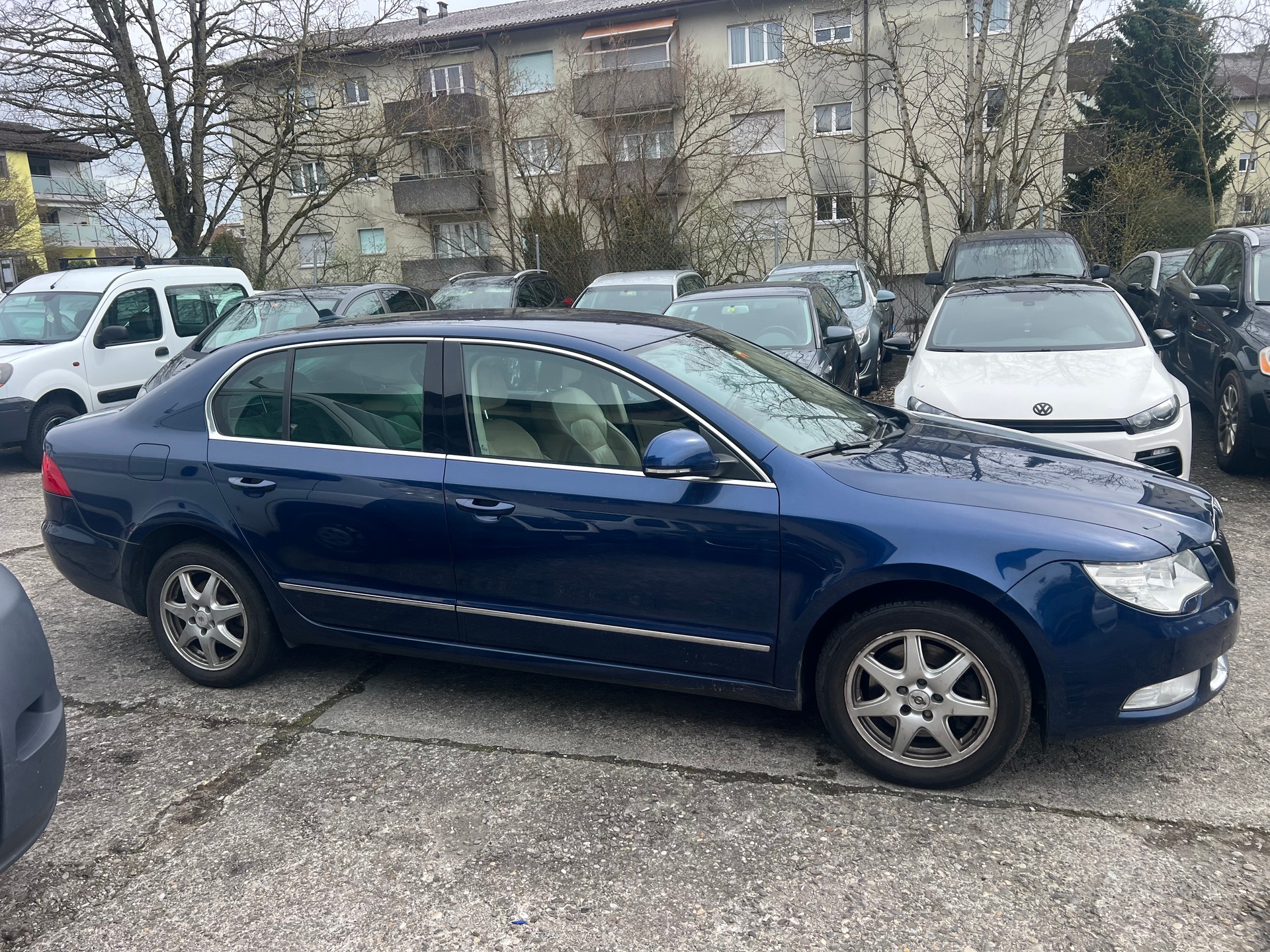 SKODA Superb 1.8 TSI Comfort DSG-image-3