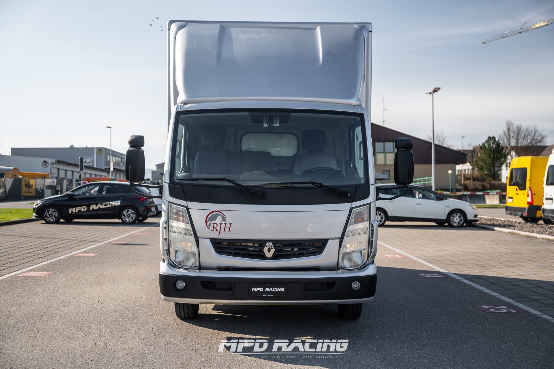 RENAULT Maxity Pferde Transporter / Selbstfahrer-showroom-element-1