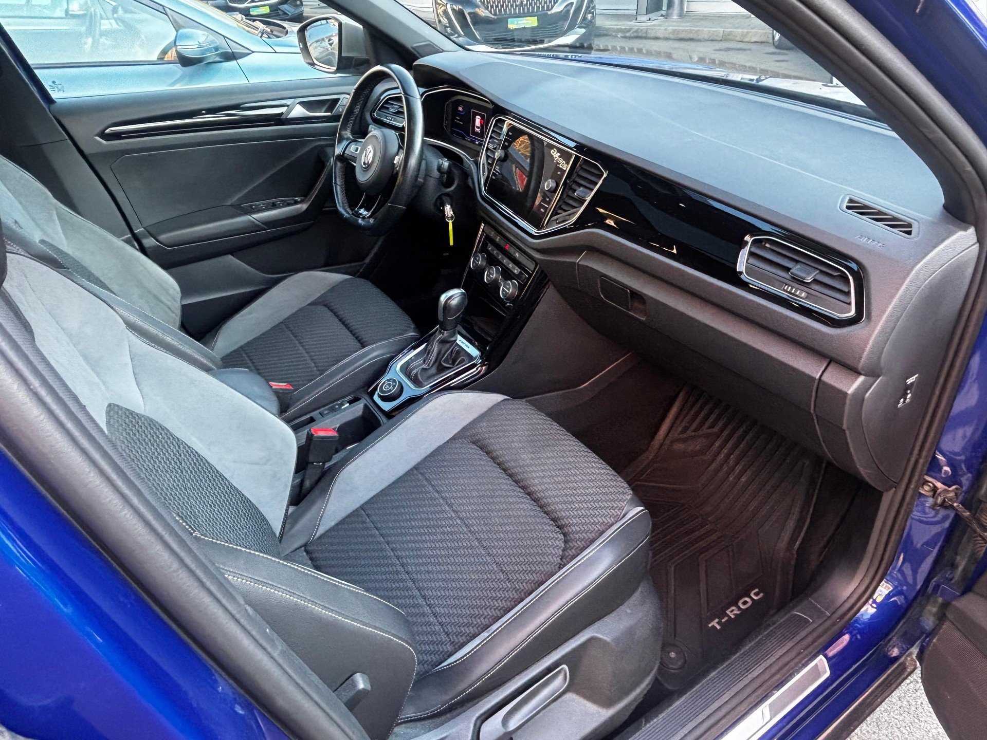 VW T-Roc 2.0 TSI R-Line DSG 4motion-image-8