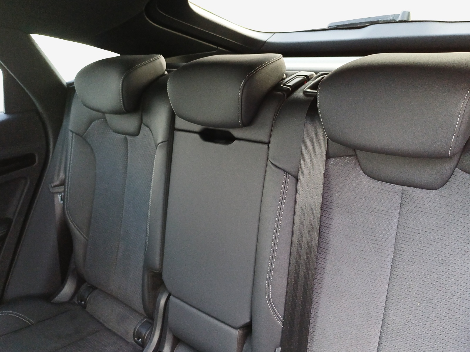 AUDI Q5 Sportback 45 TFSI S line quattro S-tronic-image-11