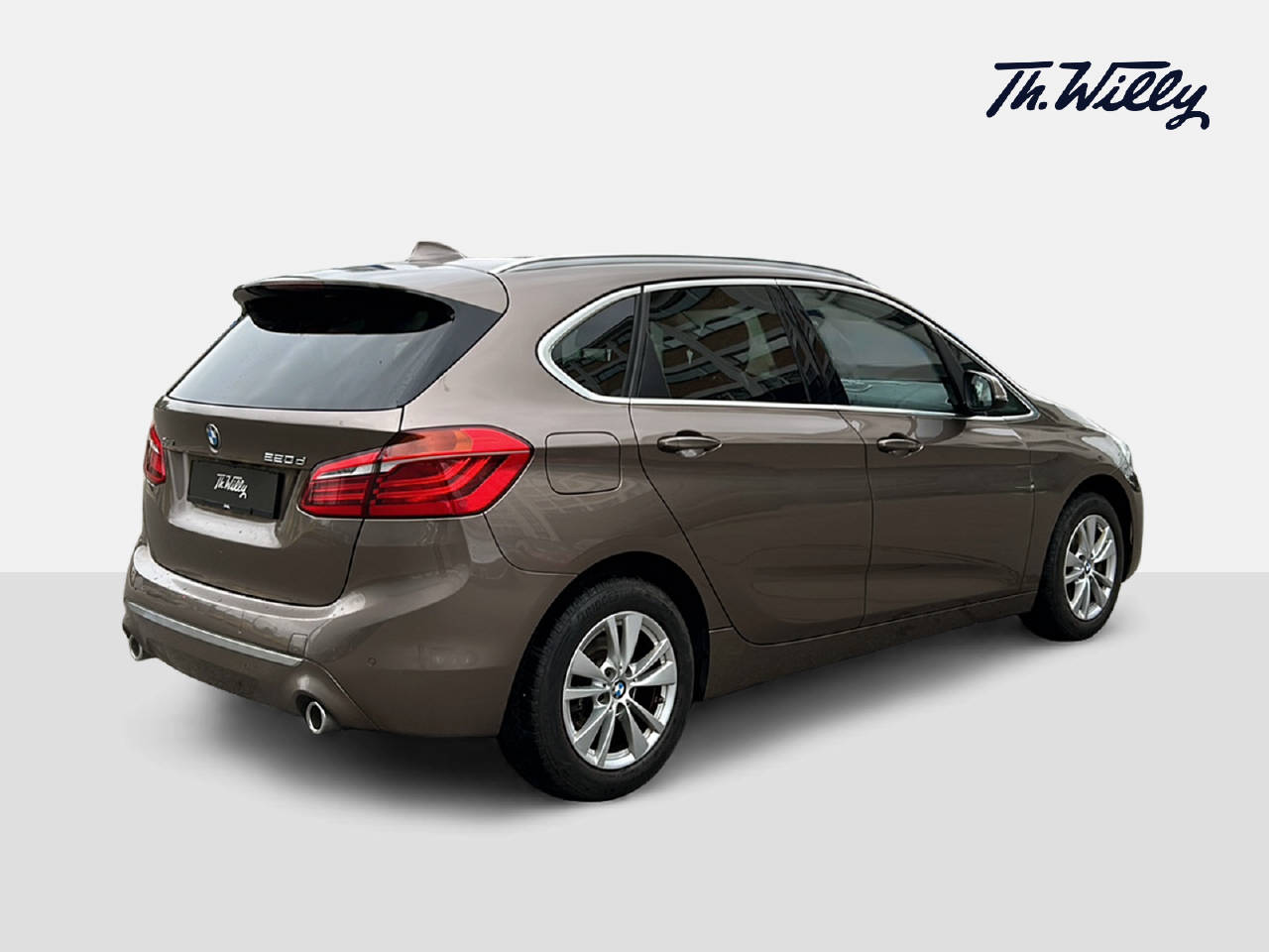 BMW 220d xDrive SAG Active Tourer-image-4