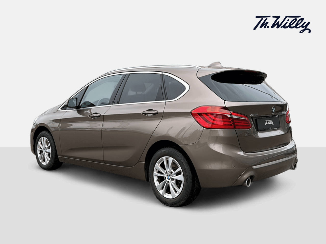 BMW 220d xDrive SAG Active Tourer-image-2