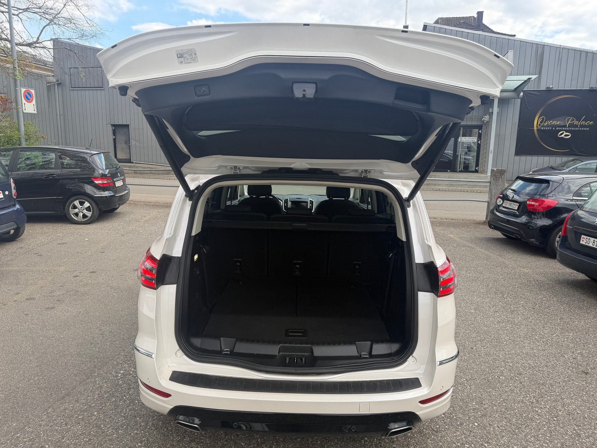 FORD S-Max 2.0 TDCi Vignale AWD PowerShift * 07x Sitze * Leder * Navi * Xenon * Klima-Auto * PDC V&H - RF.Kamera * Tempomat *-image-15