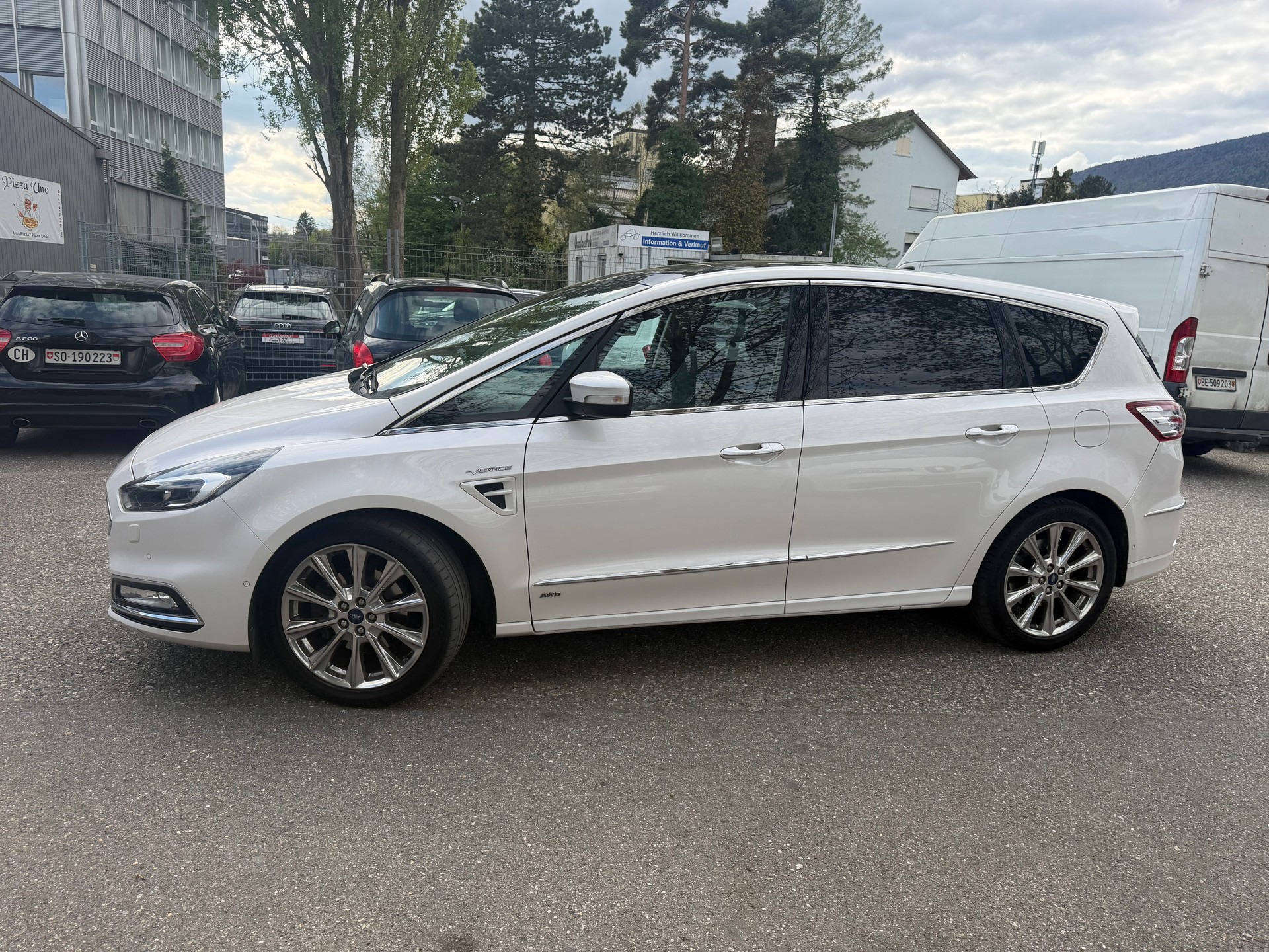 FORD S-Max 2.0 TDCi Vignale AWD PowerShift * 07x Sitze * Leder * Navi * Xenon * Klima-Auto * PDC V&H - RF.Kamera * Tempomat *-image-12