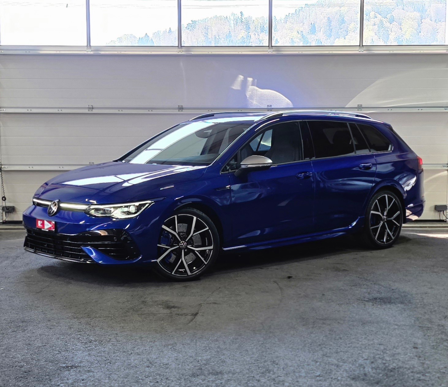 VW Golf Variant 2.0 TSI R DSG 4Motion *ACC*LaneAssist*Lenkrad- und Sitzheizung*Ambientebeleuchtung*Carplay/AndroidAuto*