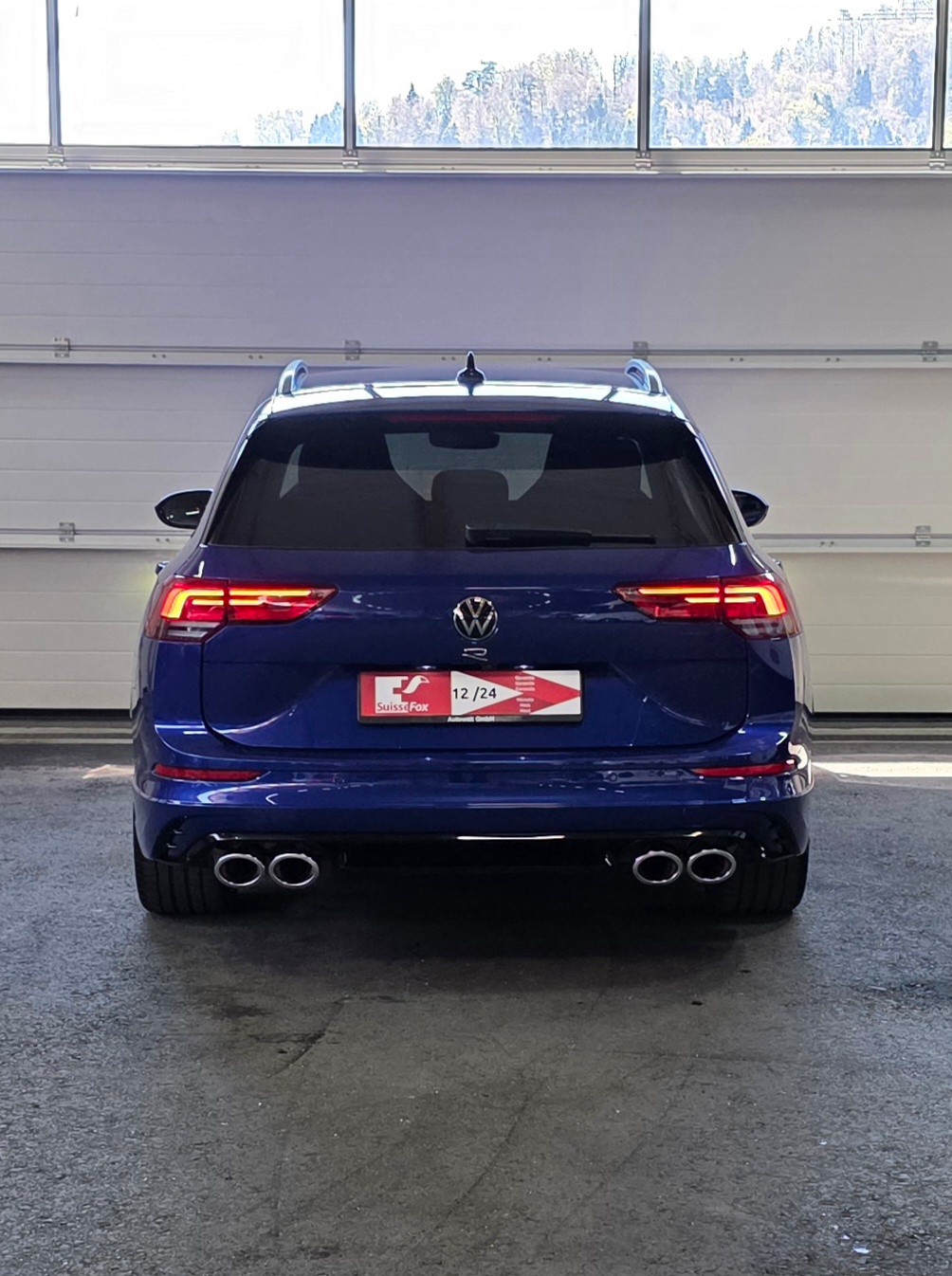 VW Golf Variant 2.0 TSI R DSG 4Motion *ACC*LaneAssist*Lenkrad- und Sitzheizung*Ambientebeleuchtung*Carplay/AndroidAuto*-image-3