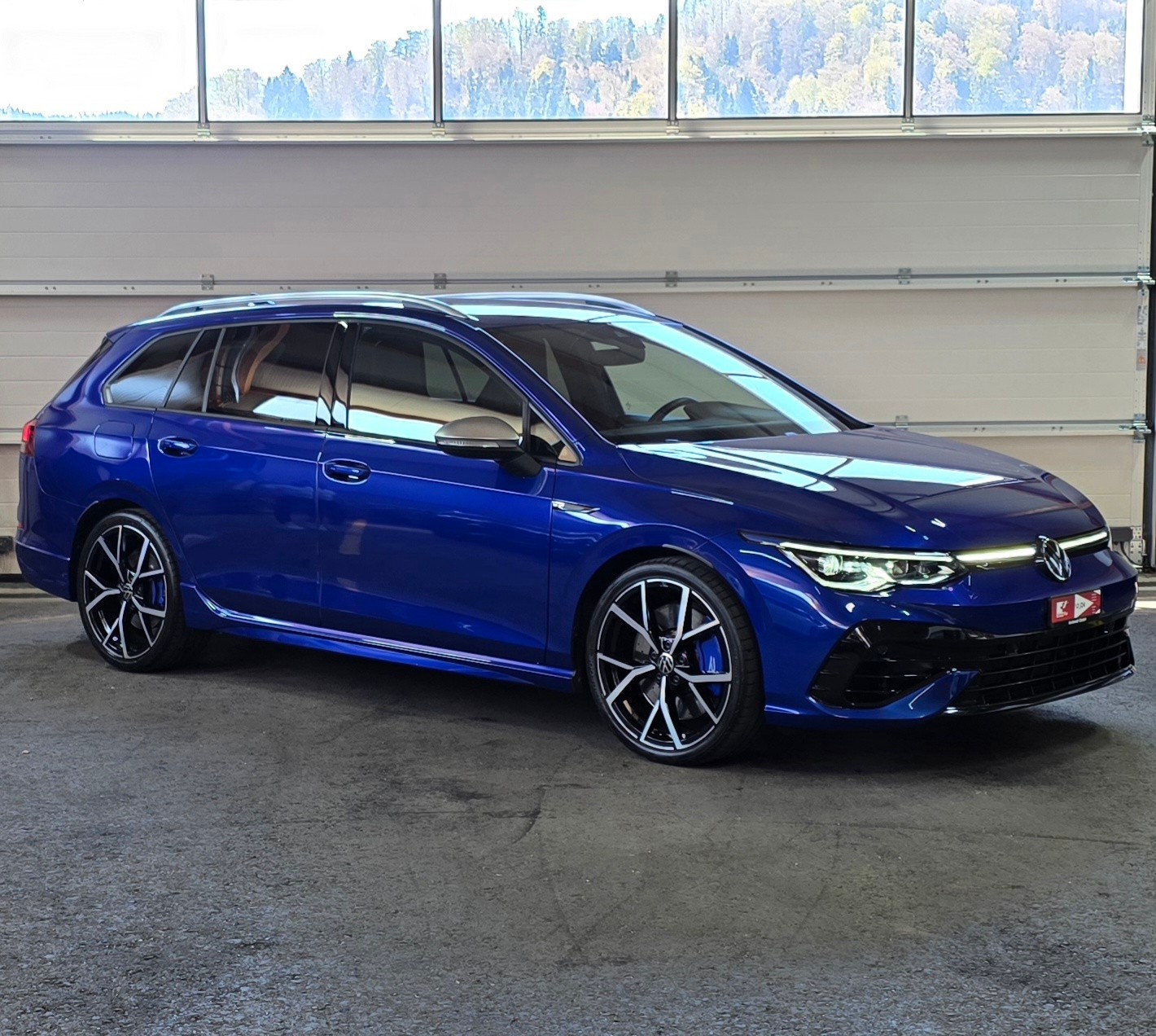 VW Golf Variant 2.0 TSI R DSG 4Motion *ACC*LaneAssist*Lenkrad- und Sitzheizung*Ambientebeleuchtung*Carplay/AndroidAuto*-image-6