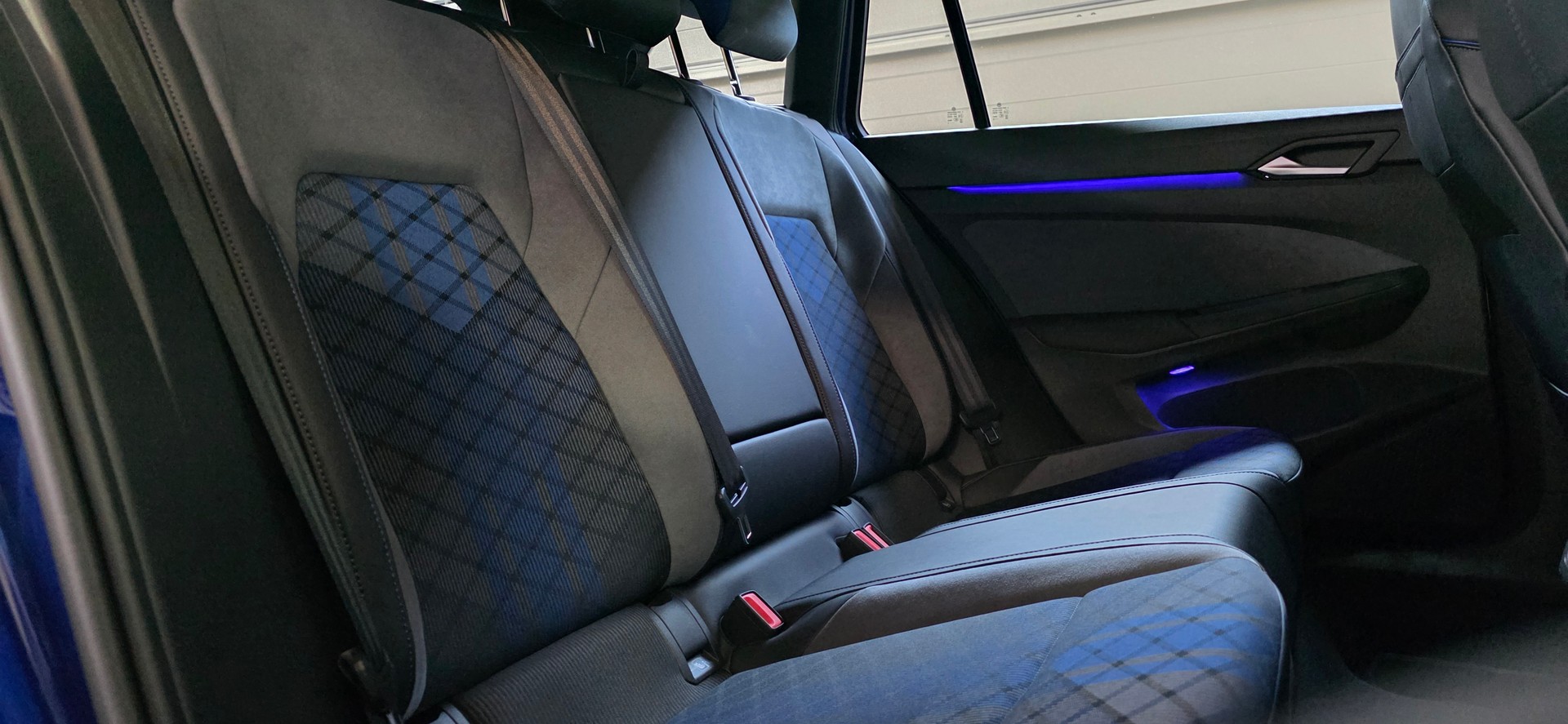 VW Golf Variant 2.0 TSI R DSG 4Motion *ACC*LaneAssist*Lenkrad- und Sitzheizung*Ambientebeleuchtung*Carplay/AndroidAuto*-image-26