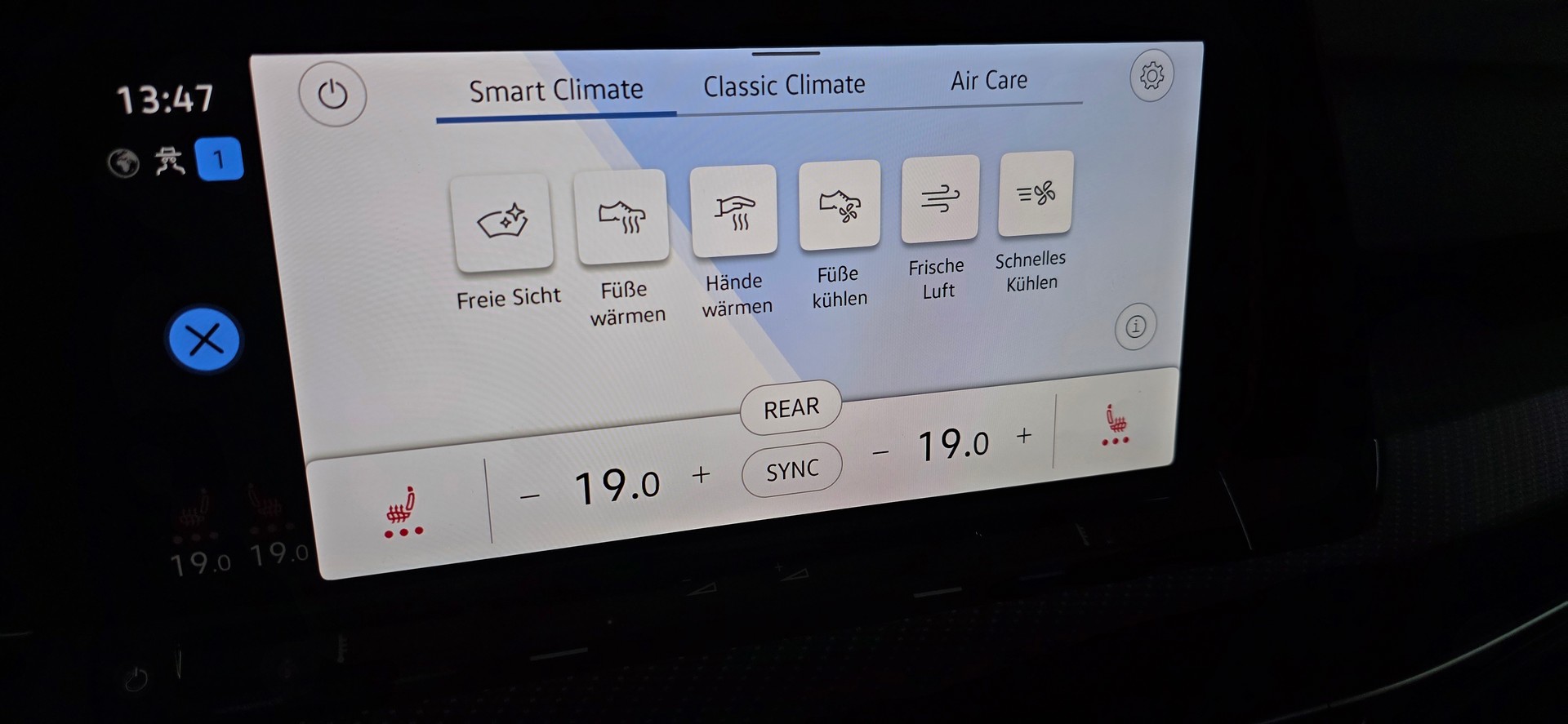 VW Golf Variant 2.0 TSI R DSG 4Motion *ACC*LaneAssist*Lenkrad- und Sitzheizung*Ambientebeleuchtung*Carplay/AndroidAuto*-image-18
